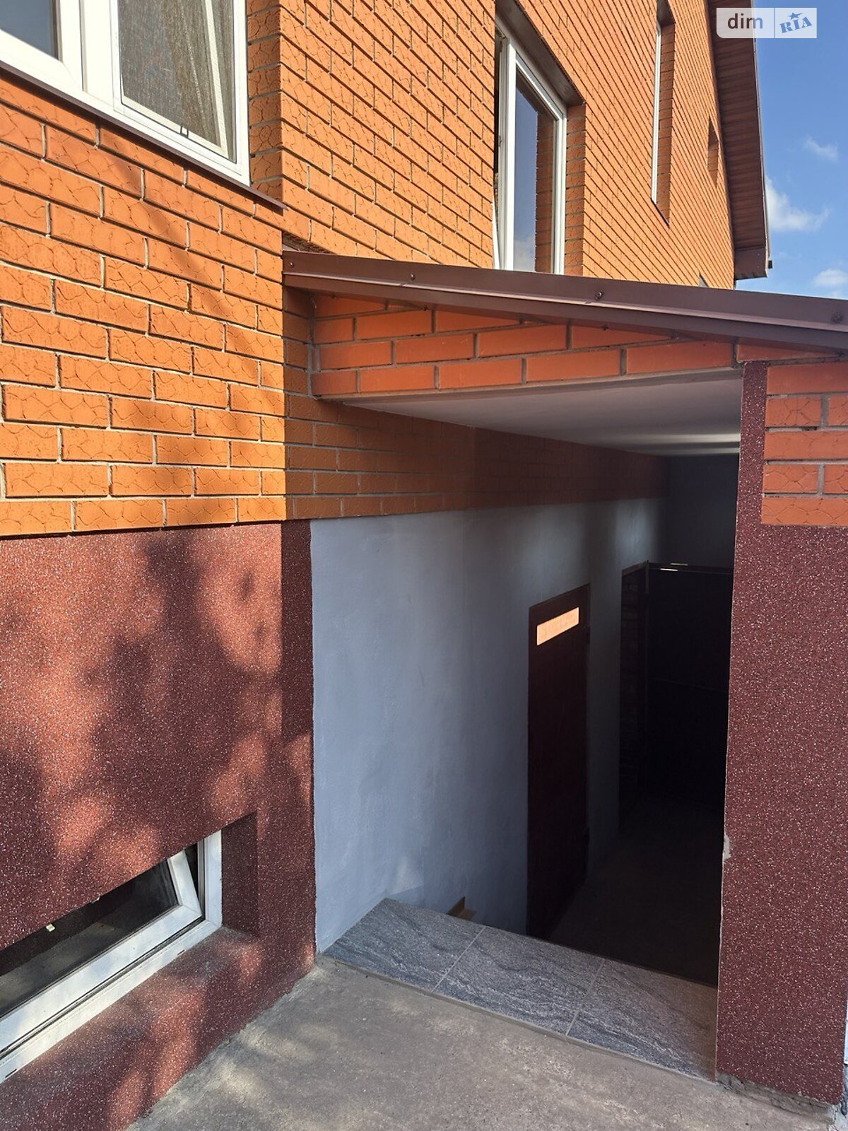 триповерховий будинок з гаражем, 392 кв. м, цегла. Продаж в Дніпрі, район Стара Ігрень фото 1 триповерховий будинок з гаражем, 392 кв. м, цегла. Продаж в Дніпрі, район Стара Ігрень фото 1