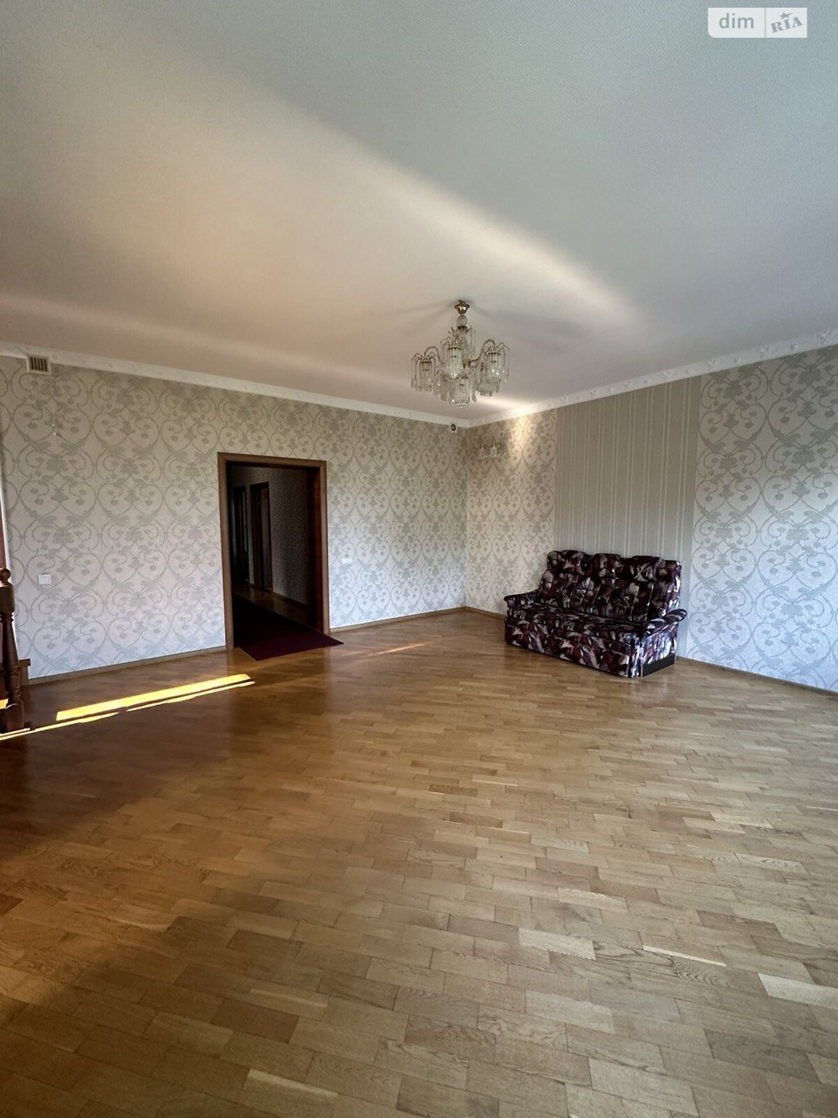 триповерховий будинок з гаражем, 392 кв. м, цегла. Продаж в Дніпрі, район Стара Ігрень фото 1 триповерховий будинок з гаражем, 392 кв. м, цегла. Продаж в Дніпрі, район Стара Ігрень фото 1