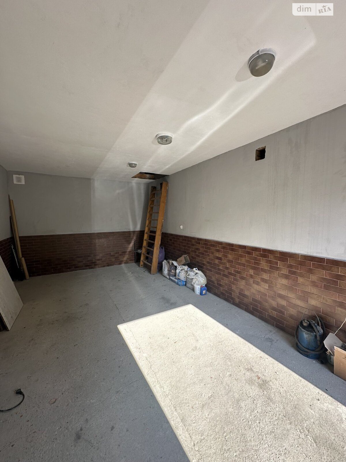 триповерховий будинок з гаражем, 392 кв. м, цегла. Продаж в Дніпрі, район Стара Ігрень фото 1 триповерховий будинок з гаражем, 392 кв. м, цегла. Продаж в Дніпрі, район Стара Ігрень фото 1