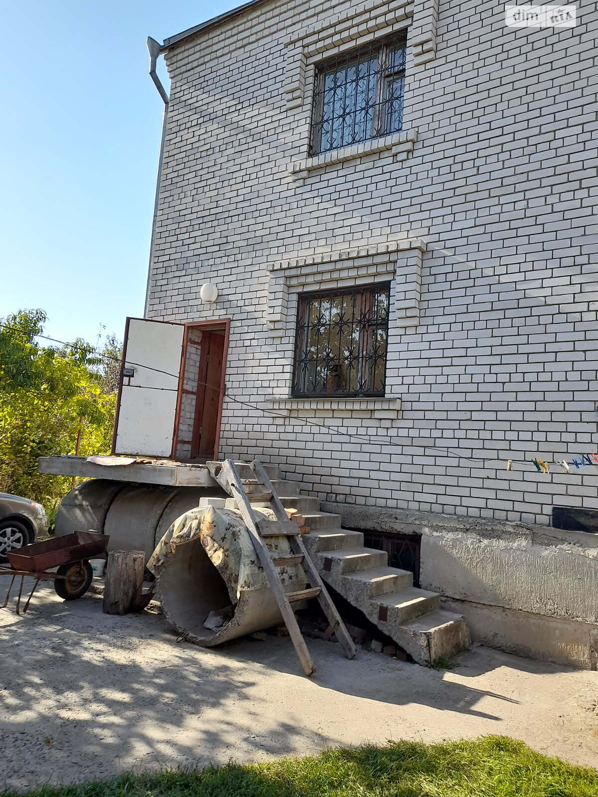 трехэтажный дом, 270 кв. м, кирпич силикатный. Продажа в Днепре фото 1 трехэтажный дом, 270 кв. м, кирпич силикатный. Продажа в Днепре фото 1