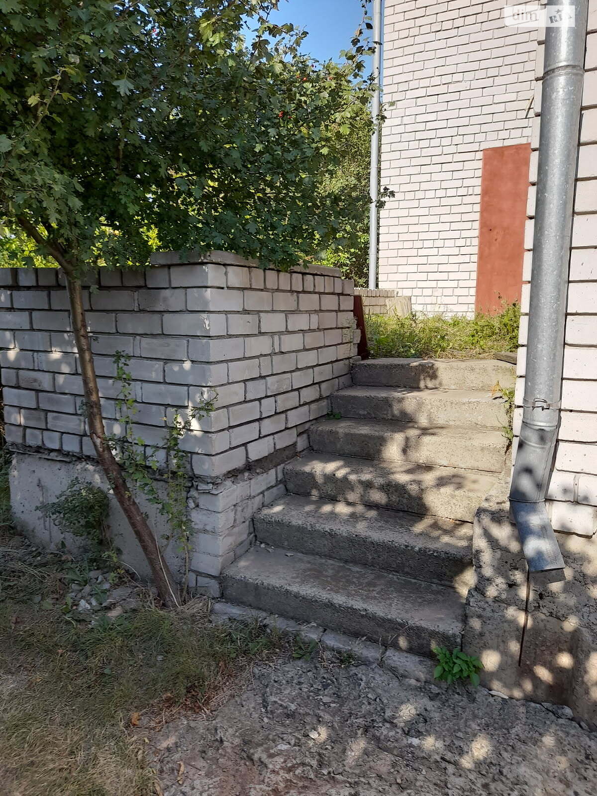 трехэтажный дом, 270 кв. м, кирпич силикатный. Продажа в Днепре фото 1 трехэтажный дом, 270 кв. м, кирпич силикатный. Продажа в Днепре фото 1