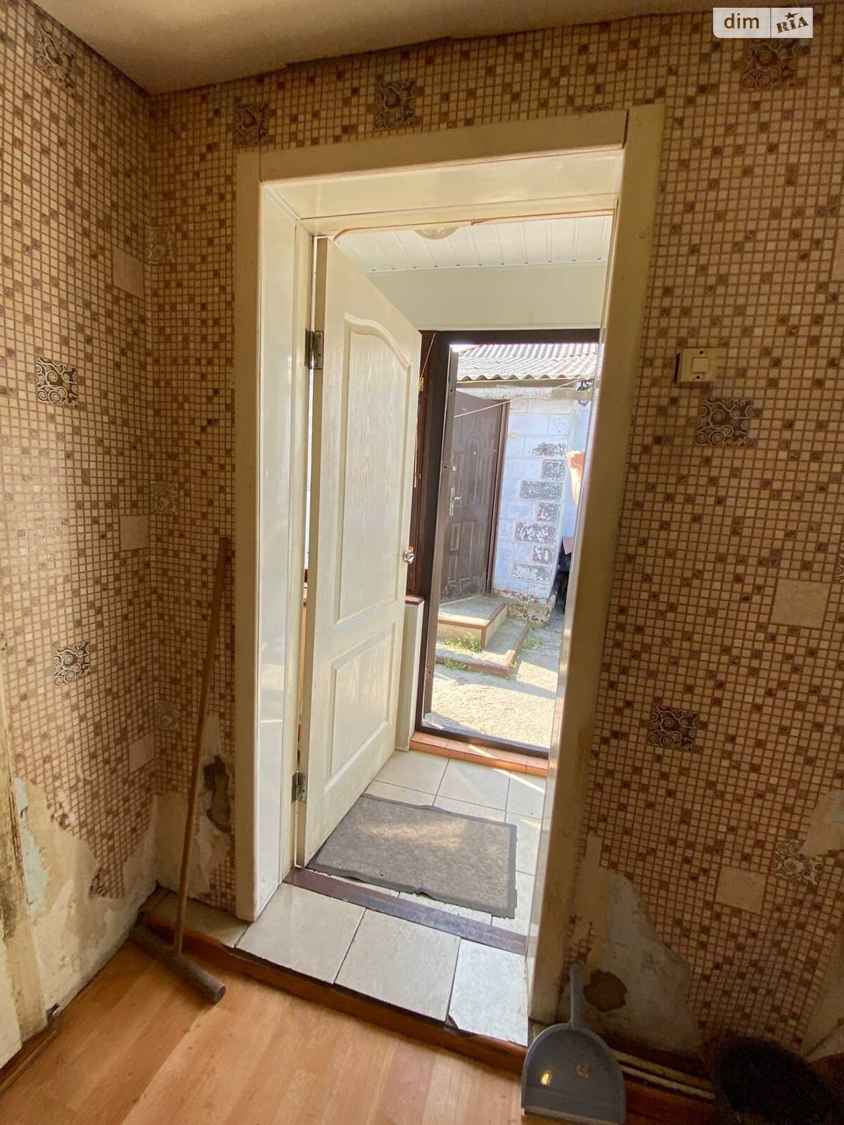 одноэтажный дом с гаражом, 84.1 кв. м, кирпич саманный. Продажа в Днепре район Таромское фото 1 одноэтажный дом с гаражом, 84.1 кв. м, кирпич саманный. Продажа в Днепре район Таромское фото 1