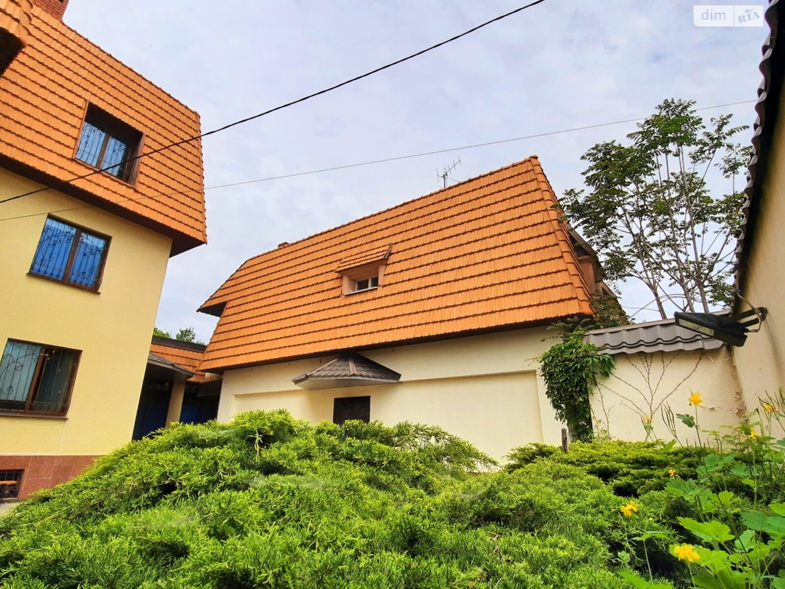 триповерховий будинок з верандою, 439.9 кв. м, цегла. Продаж в Дніпрі, район Центр фото 1 триповерховий будинок з верандою, 439.9 кв. м, цегла. Продаж в Дніпрі, район Центр фото 1