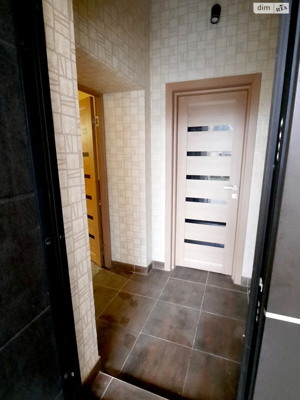 триповерховий будинок з верандою, 439.9 кв. м, цегла. Продаж в Дніпрі, район Центр фото 1 триповерховий будинок з верандою, 439.9 кв. м, цегла. Продаж в Дніпрі, район Центр фото 1