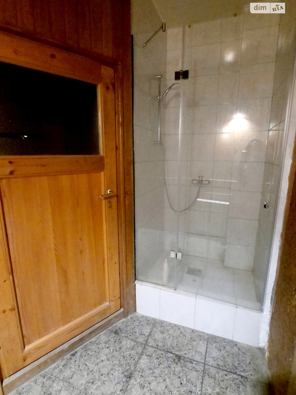 триповерховий будинок з верандою, 439.9 кв. м, цегла. Продаж в Дніпрі, район Центр фото 1 триповерховий будинок з верандою, 439.9 кв. м, цегла. Продаж в Дніпрі, район Центр фото 1