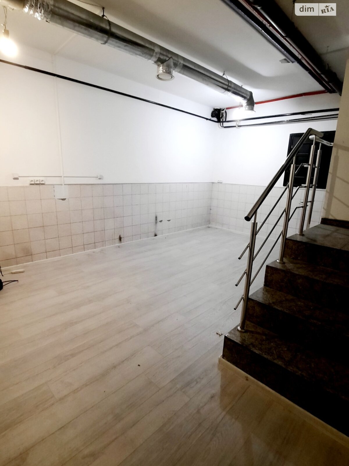 триповерховий будинок з верандою, 439.9 кв. м, цегла. Продаж в Дніпрі, район Центр фото 1 триповерховий будинок з верандою, 439.9 кв. м, цегла. Продаж в Дніпрі, район Центр фото 1