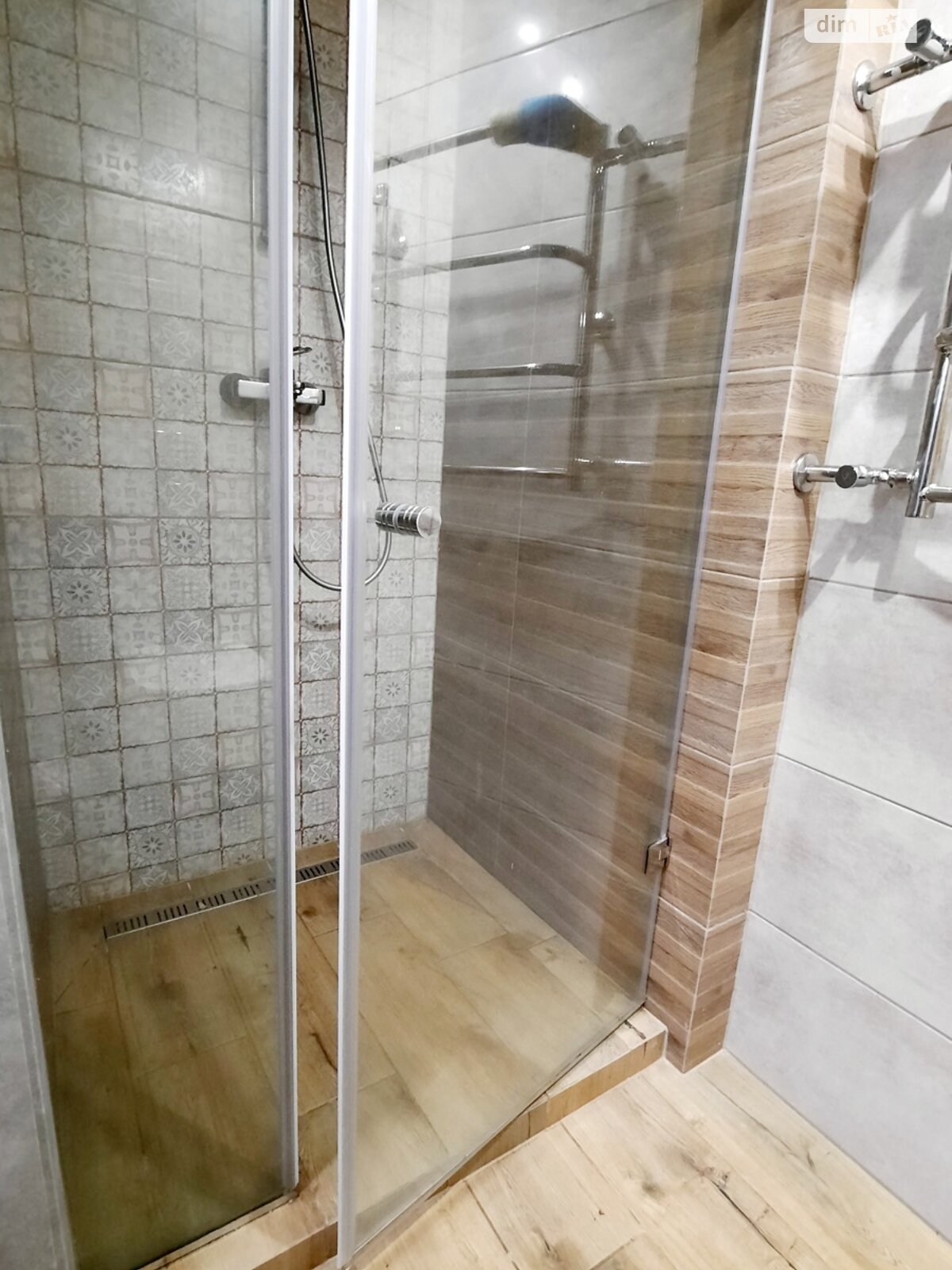 триповерховий будинок з верандою, 439.9 кв. м, цегла. Продаж в Дніпрі, район Центр фото 1 триповерховий будинок з верандою, 439.9 кв. м, цегла. Продаж в Дніпрі, район Центр фото 1