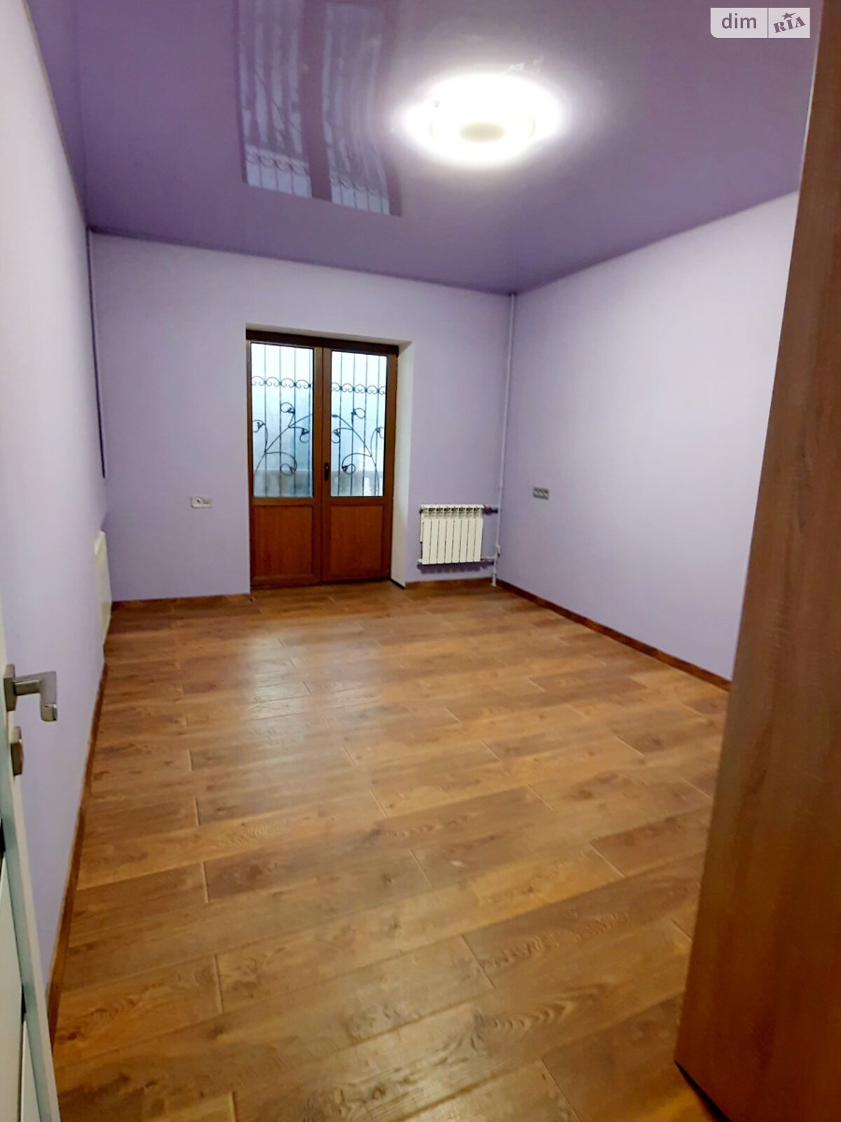 триповерховий будинок з верандою, 439.9 кв. м, цегла. Продаж в Дніпрі, район Центр фото 1 триповерховий будинок з верандою, 439.9 кв. м, цегла. Продаж в Дніпрі, район Центр фото 1