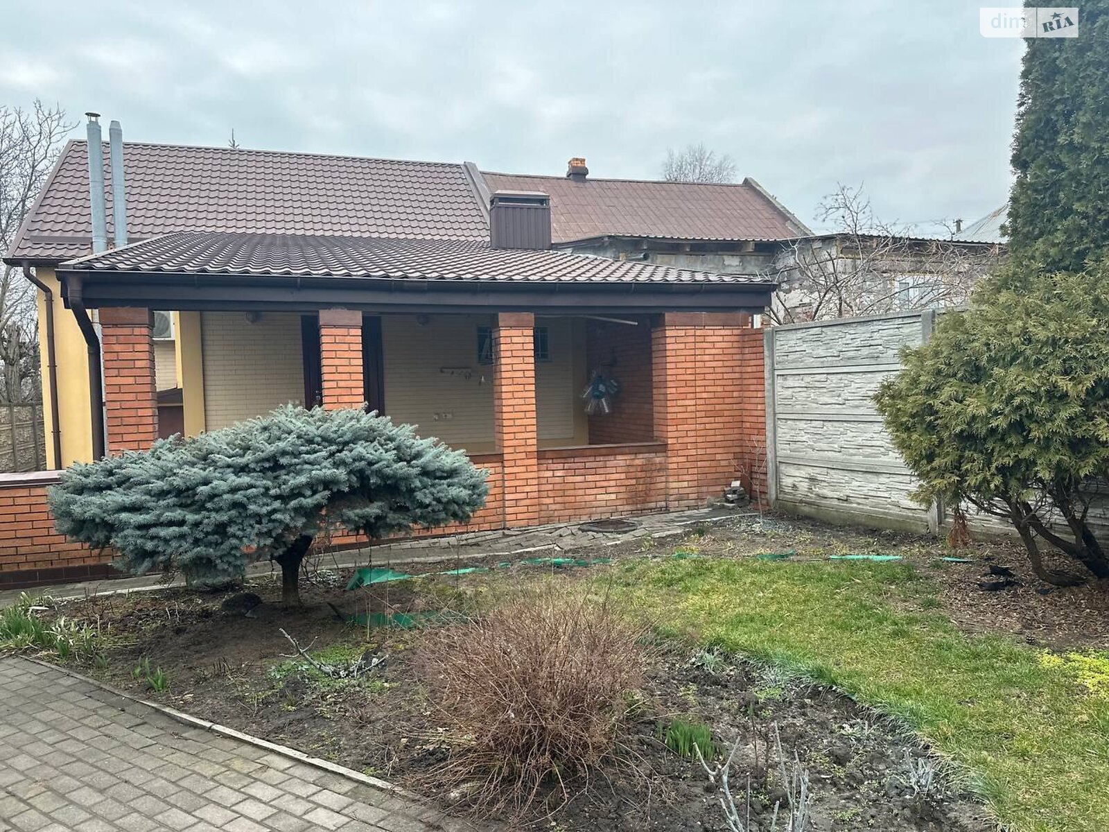 одноповерховий будинок з гаражем, 90 кв. м, цегла. Продаж в Дніпрі, район Центр фото 1 одноповерховий будинок з гаражем, 90 кв. м, цегла. Продаж в Дніпрі, район Центр фото 1