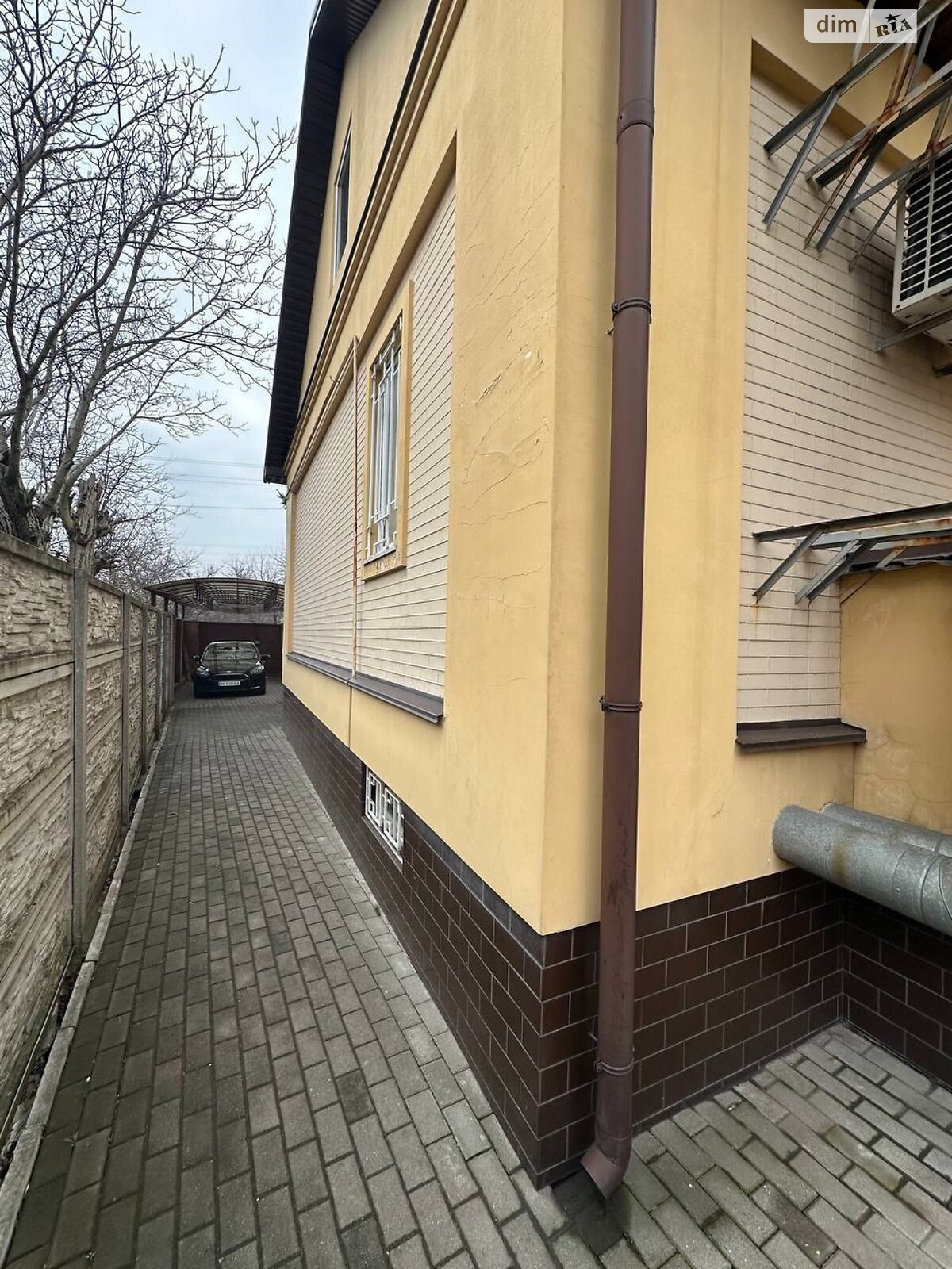 одноповерховий будинок з гаражем, 90 кв. м, цегла. Продаж в Дніпрі, район Центр фото 1 одноповерховий будинок з гаражем, 90 кв. м, цегла. Продаж в Дніпрі, район Центр фото 1