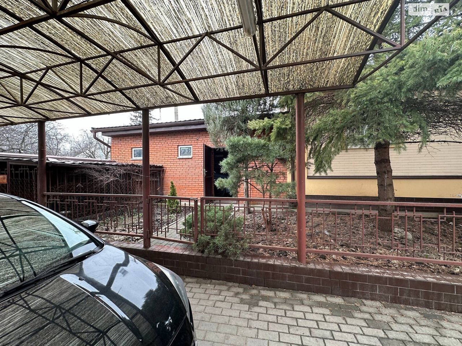 одноповерховий будинок з гаражем, 90 кв. м, цегла. Продаж в Дніпрі, район Центр фото 1 одноповерховий будинок з гаражем, 90 кв. м, цегла. Продаж в Дніпрі, район Центр фото 1