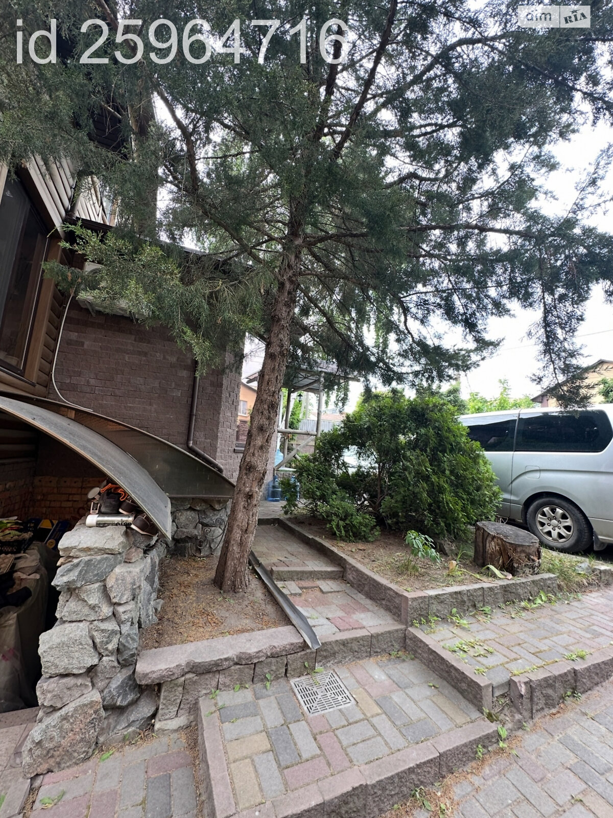 триповерховий будинок, 360 кв. м, цегла. Продаж в Дніпрі, район Центральний Пагорб фото 1 триповерховий будинок, 360 кв. м, цегла. Продаж в Дніпрі, район Центральний Пагорб фото 1