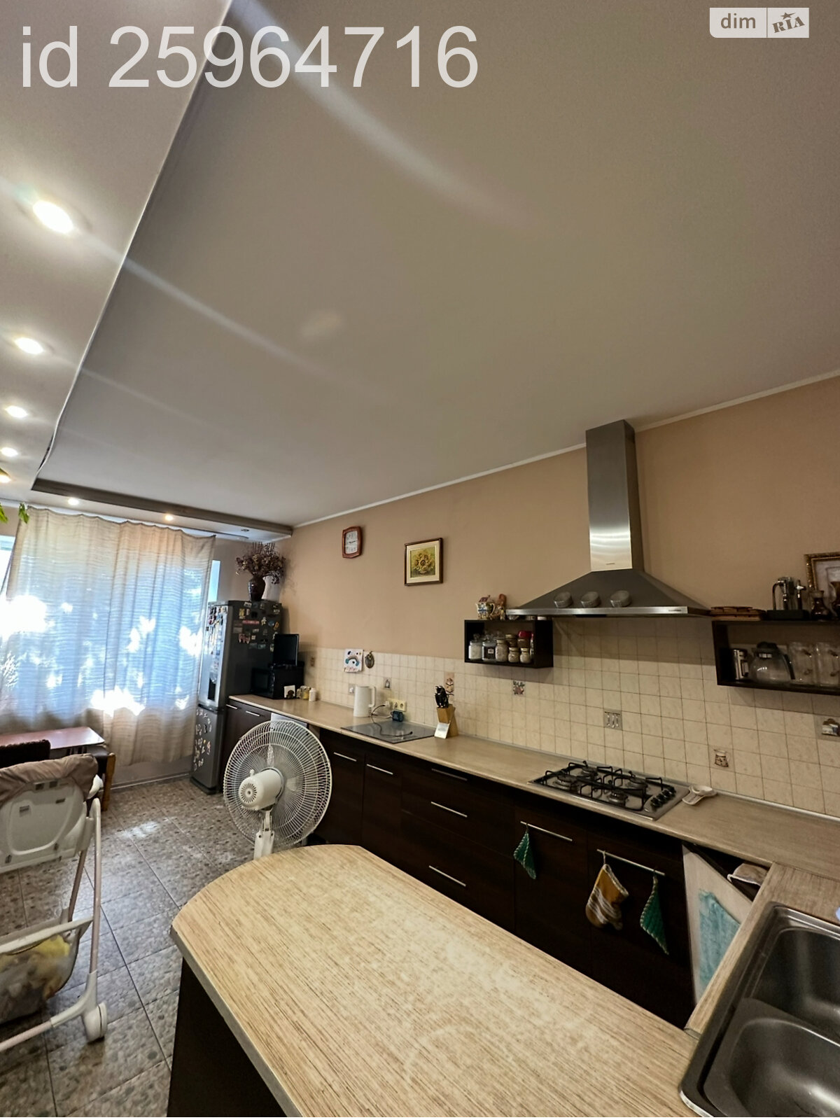 триповерховий будинок, 360 кв. м, цегла. Продаж в Дніпрі, район Центральний Пагорб фото 1 триповерховий будинок, 360 кв. м, цегла. Продаж в Дніпрі, район Центральний Пагорб фото 1