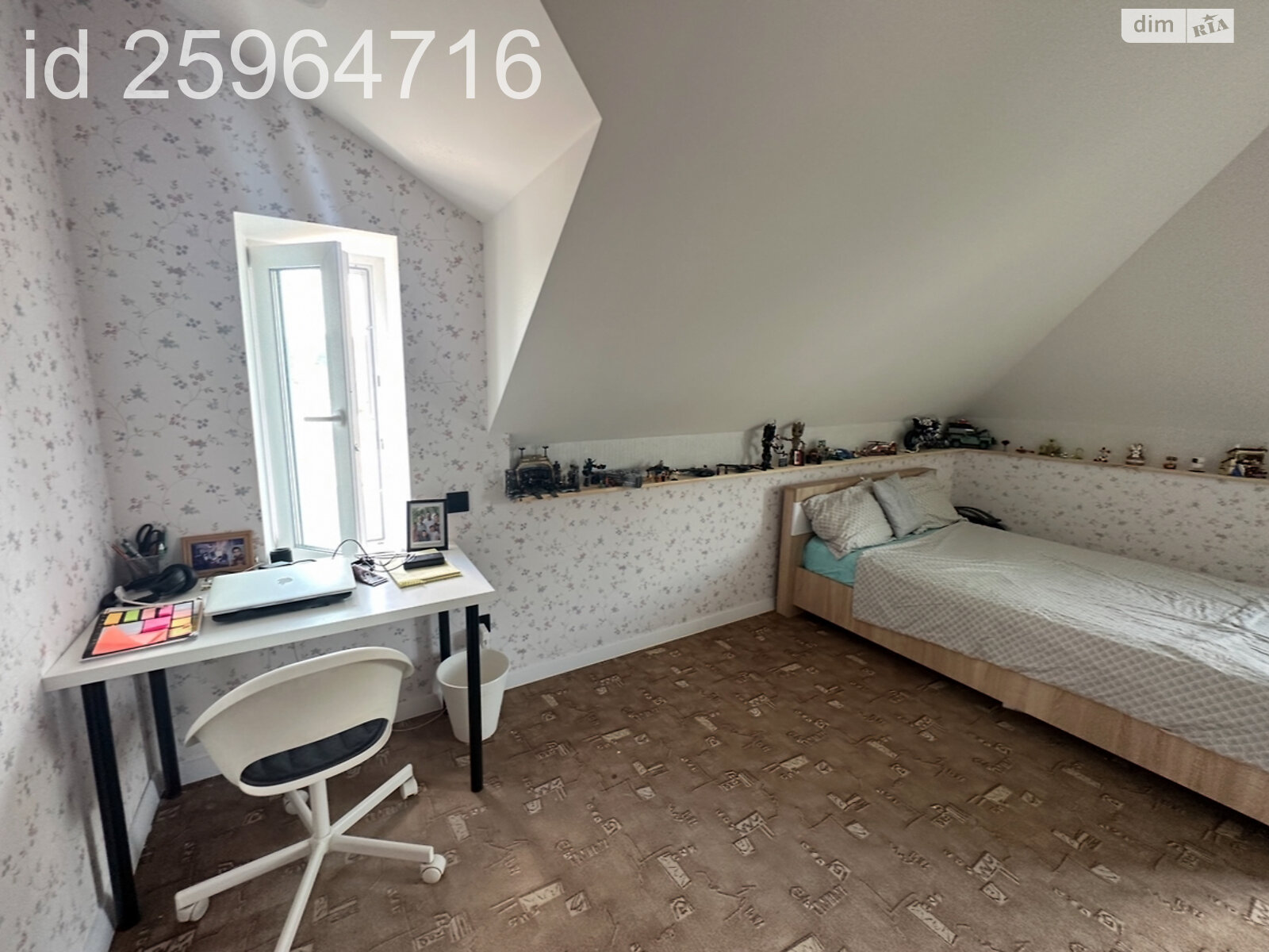 триповерховий будинок, 360 кв. м, цегла. Продаж в Дніпрі, район Центральний Пагорб фото 1 триповерховий будинок, 360 кв. м, цегла. Продаж в Дніпрі, район Центральний Пагорб фото 1