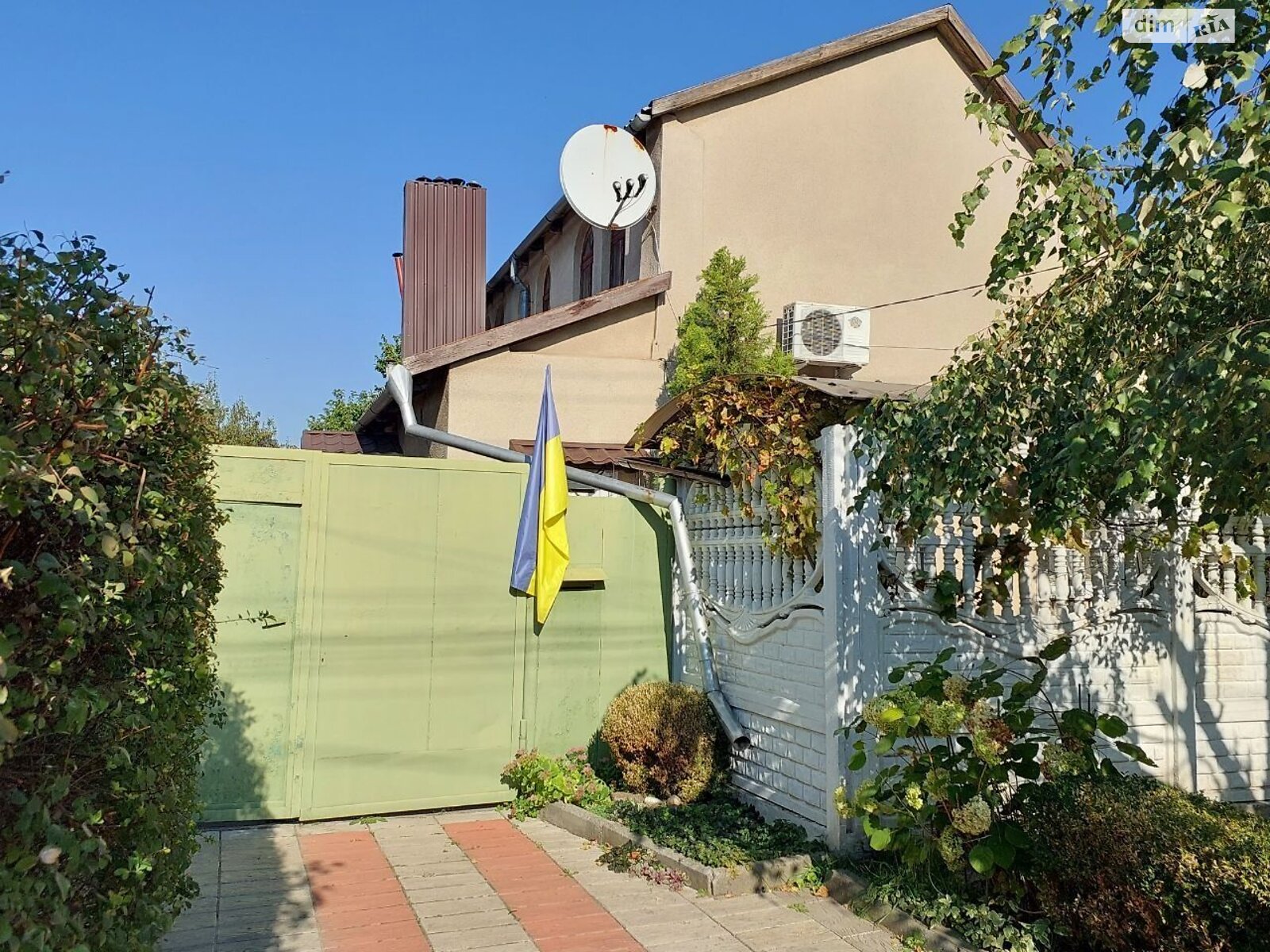 двоповерховий будинок з гаражем, 140 кв. м, цегла. Продаж в Дніпрі, район Центральний фото 1 двоповерховий будинок з гаражем, 140 кв. м, цегла. Продаж в Дніпрі, район Центральний фото 1