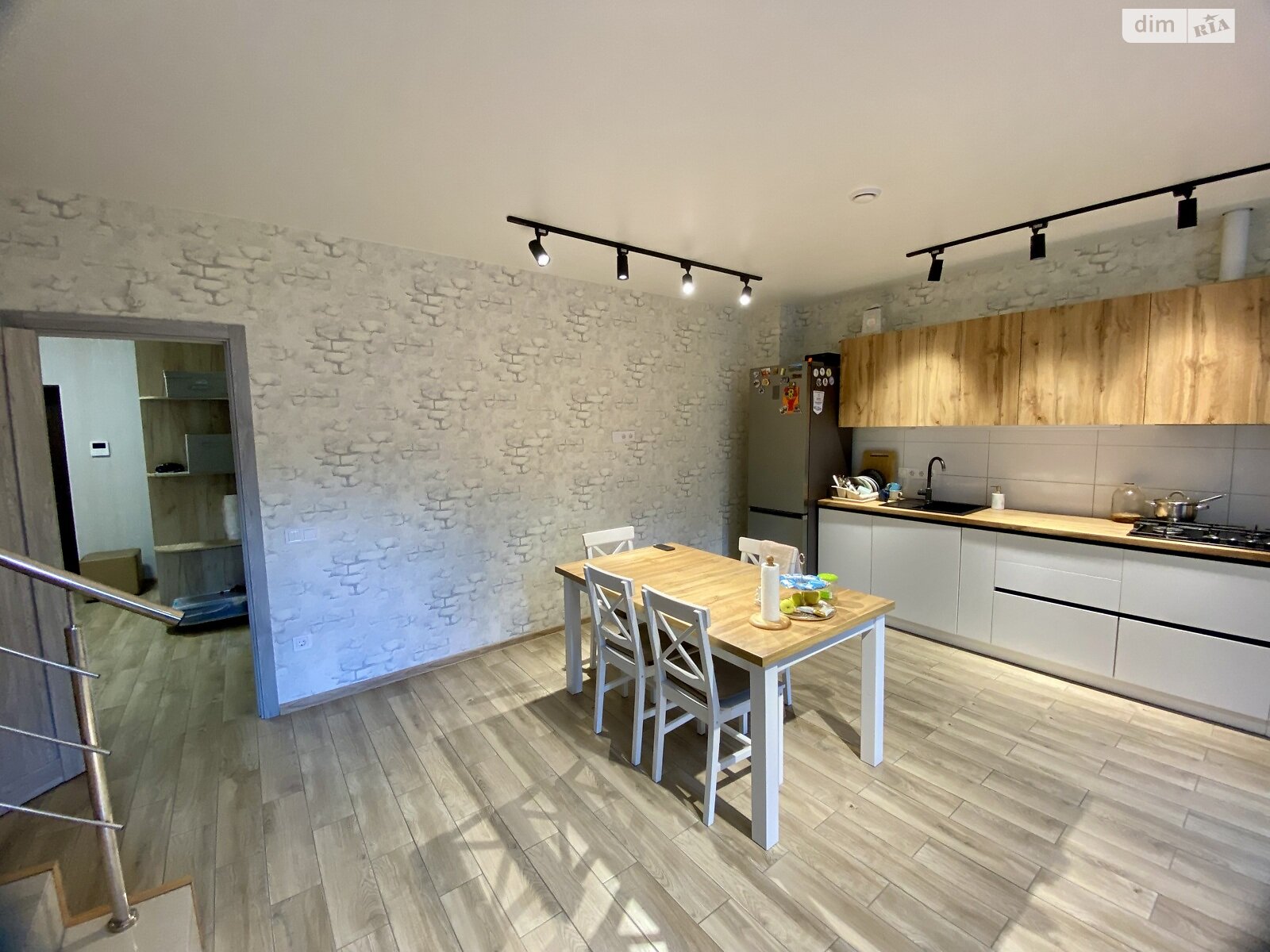 двоповерховий будинок з гаражем, 143.5 кв. м, цегла. Продаж в Дніпрі, район Центральний Пагорб фото 1 двоповерховий будинок з гаражем, 143.5 кв. м, цегла. Продаж в Дніпрі, район Центральний Пагорб фото 1