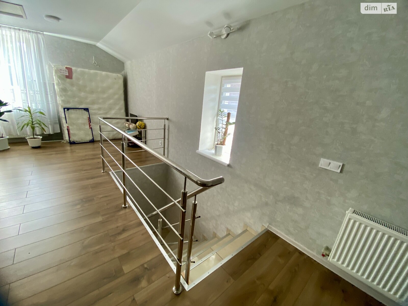 двоповерховий будинок з гаражем, 143.5 кв. м, цегла. Продаж в Дніпрі, район Центральний Пагорб фото 1 двоповерховий будинок з гаражем, 143.5 кв. м, цегла. Продаж в Дніпрі, район Центральний Пагорб фото 1