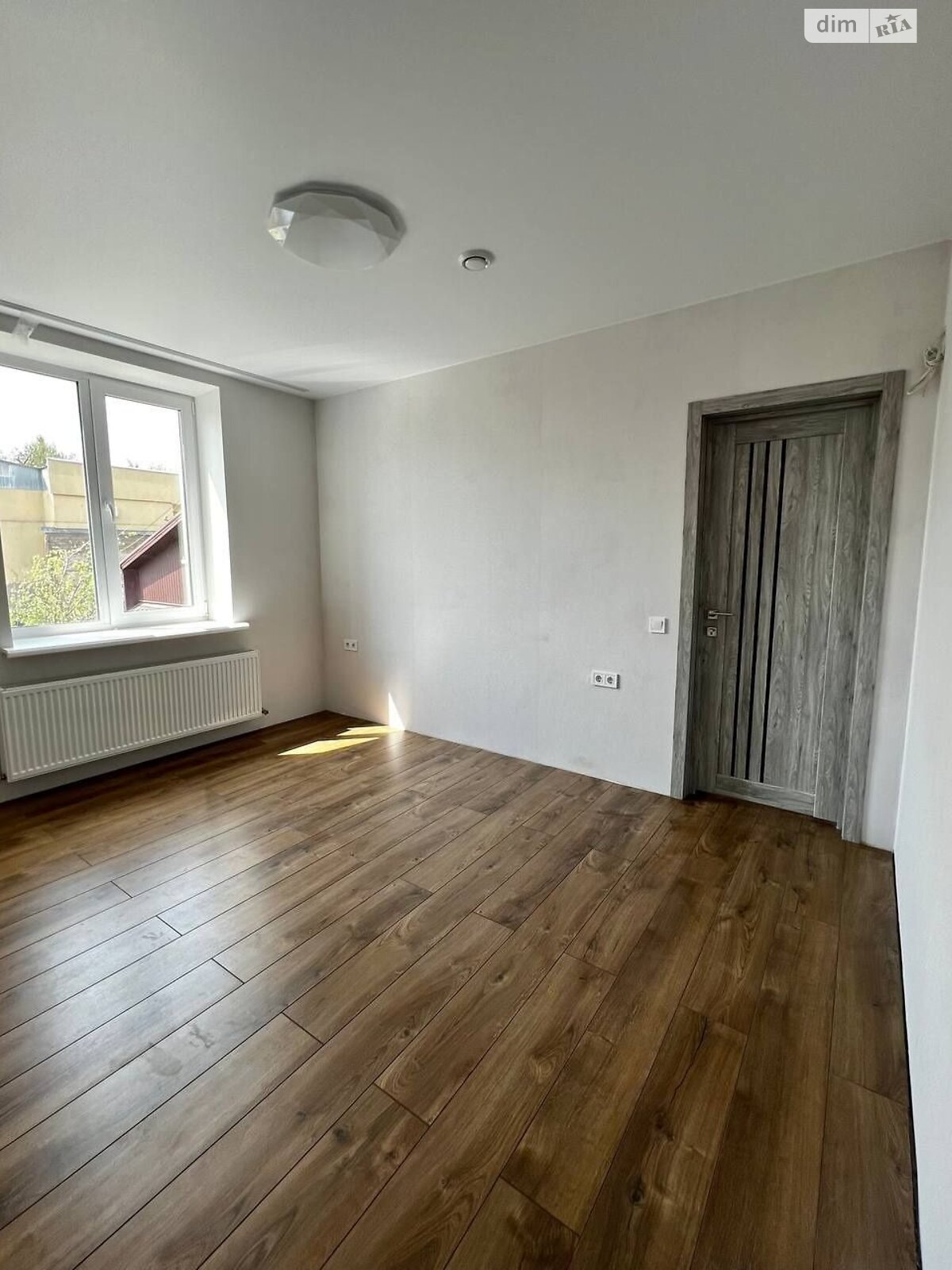 двоповерховий будинок з гаражем, 143 кв. м, цегла. Продаж в Дніпрі, район Центральний фото 1 двоповерховий будинок з гаражем, 143 кв. м, цегла. Продаж в Дніпрі, район Центральний фото 1
