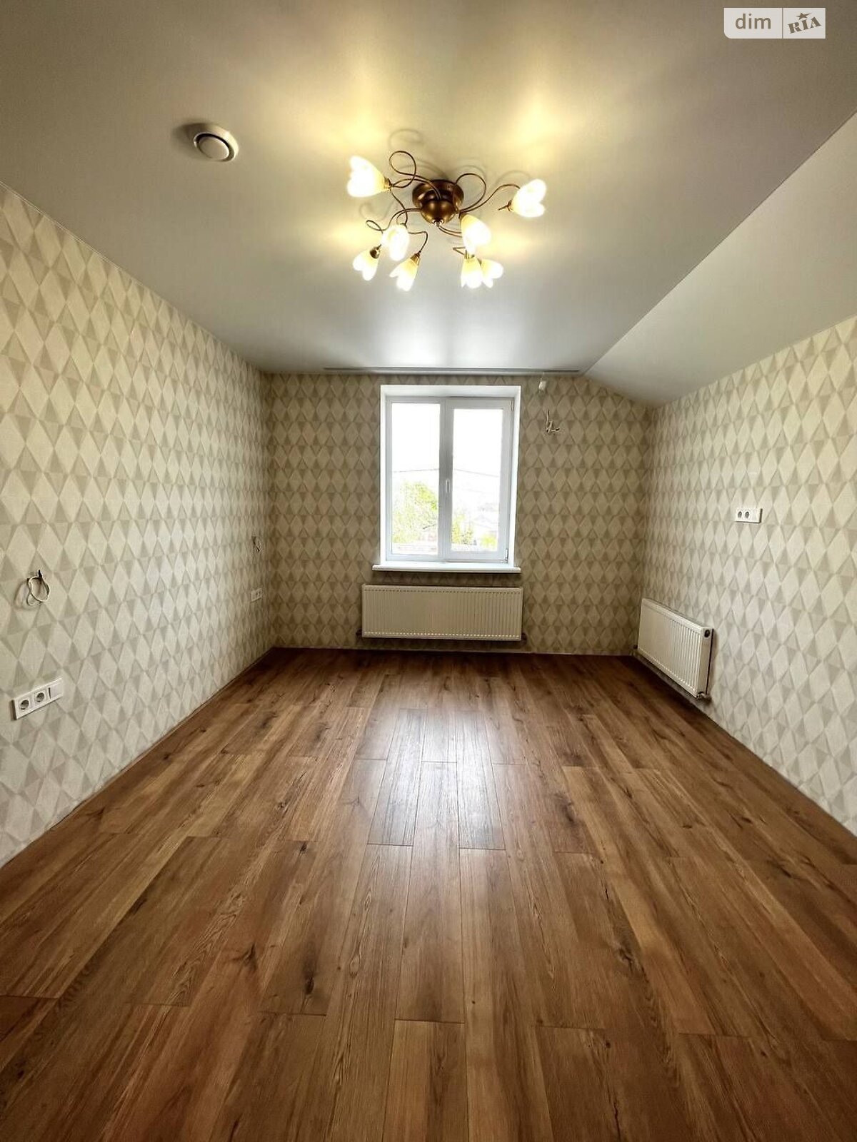 двоповерховий будинок з гаражем, 143 кв. м, цегла. Продаж в Дніпрі, район Центральний фото 1 двоповерховий будинок з гаражем, 143 кв. м, цегла. Продаж в Дніпрі, район Центральний фото 1