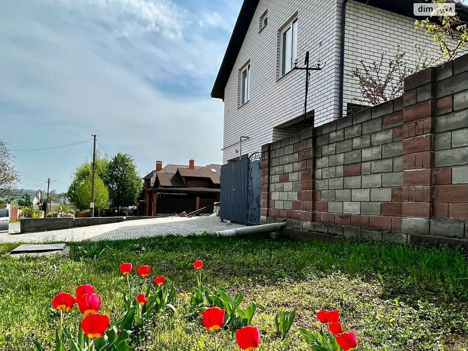 двоповерховий будинок з гаражем, 143 кв. м, цегла. Продаж в Дніпрі, район Центральний фото 1 двоповерховий будинок з гаражем, 143 кв. м, цегла. Продаж в Дніпрі, район Центральний фото 1