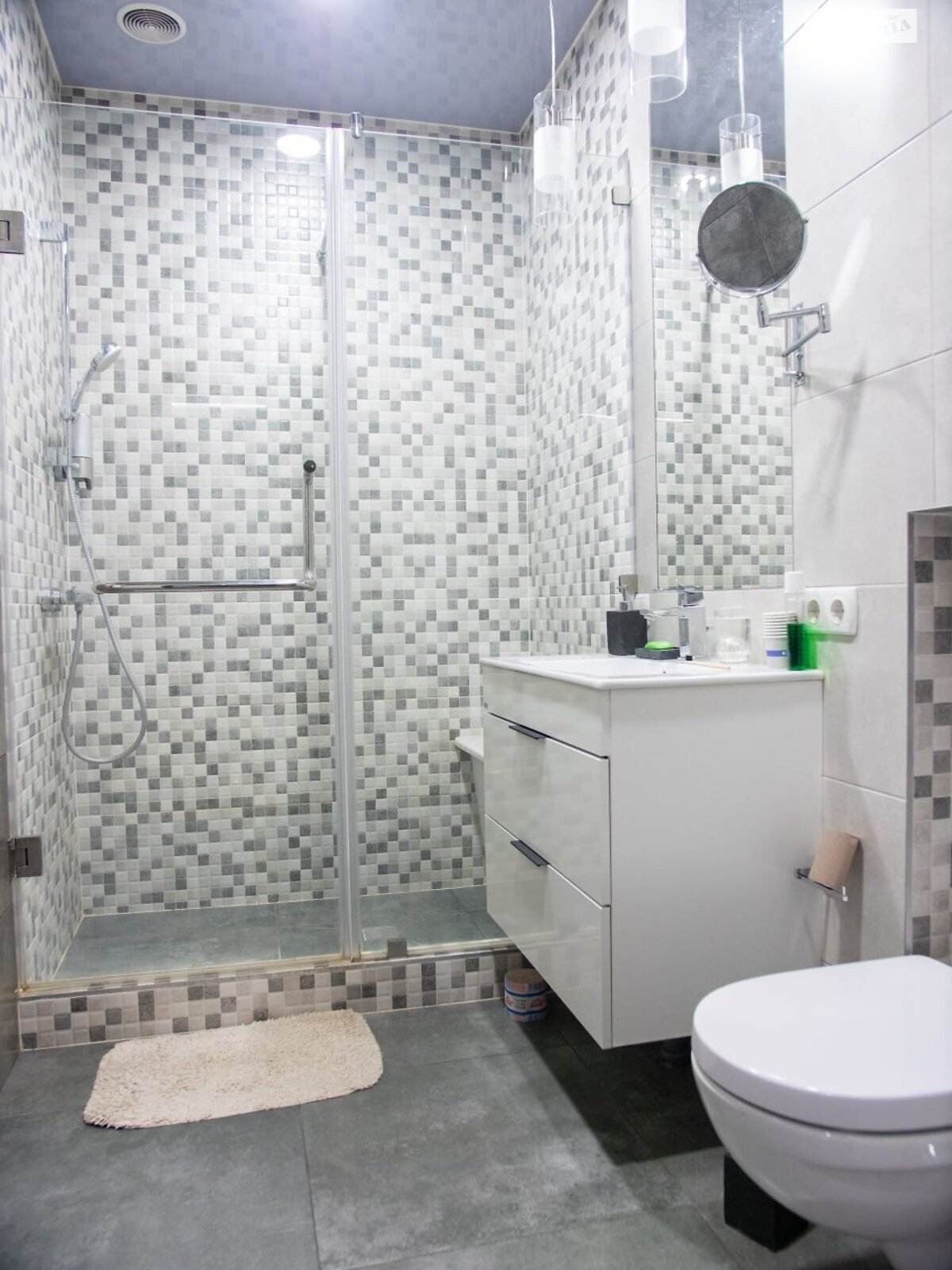 триповерховий будинок з гаражем, 300 кв. м, газобетон. Продаж в Дніпрі, район Воронцова фото 1 триповерховий будинок з гаражем, 300 кв. м, газобетон. Продаж в Дніпрі, район Воронцова фото 1