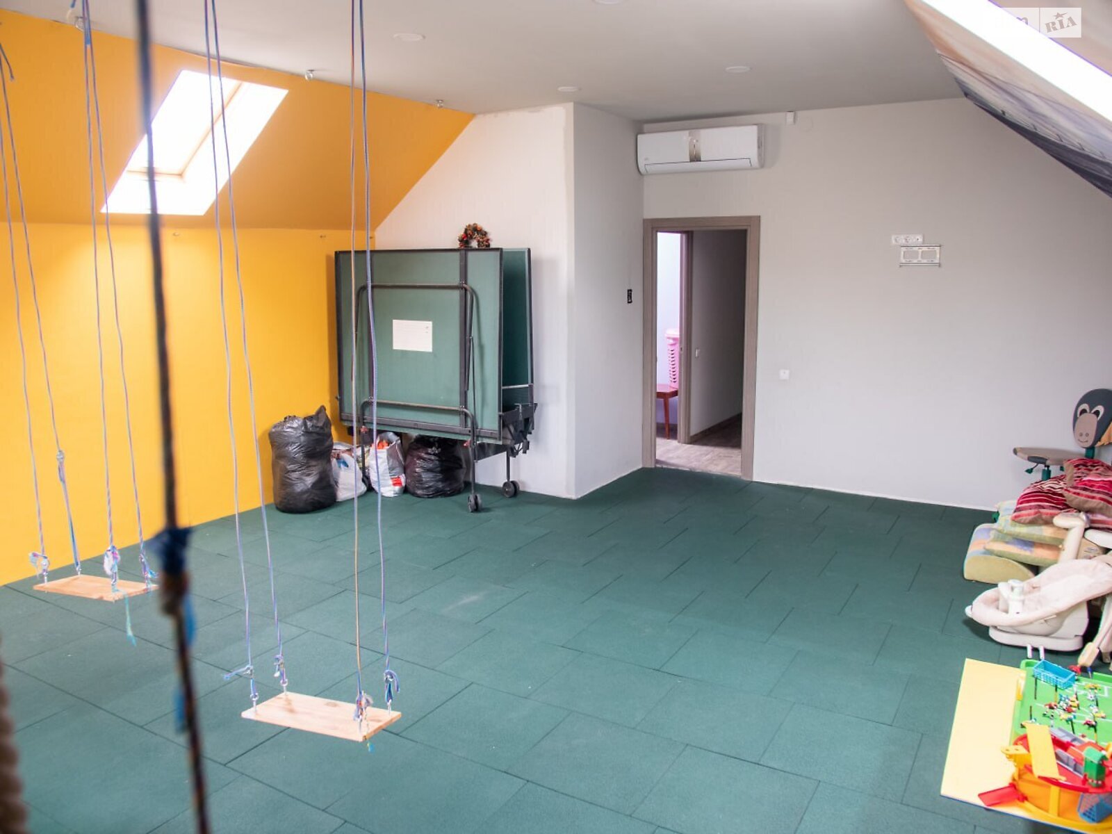 триповерховий будинок з гаражем, 300 кв. м, газобетон. Продаж в Дніпрі, район Воронцова фото 1 триповерховий будинок з гаражем, 300 кв. м, газобетон. Продаж в Дніпрі, район Воронцова фото 1