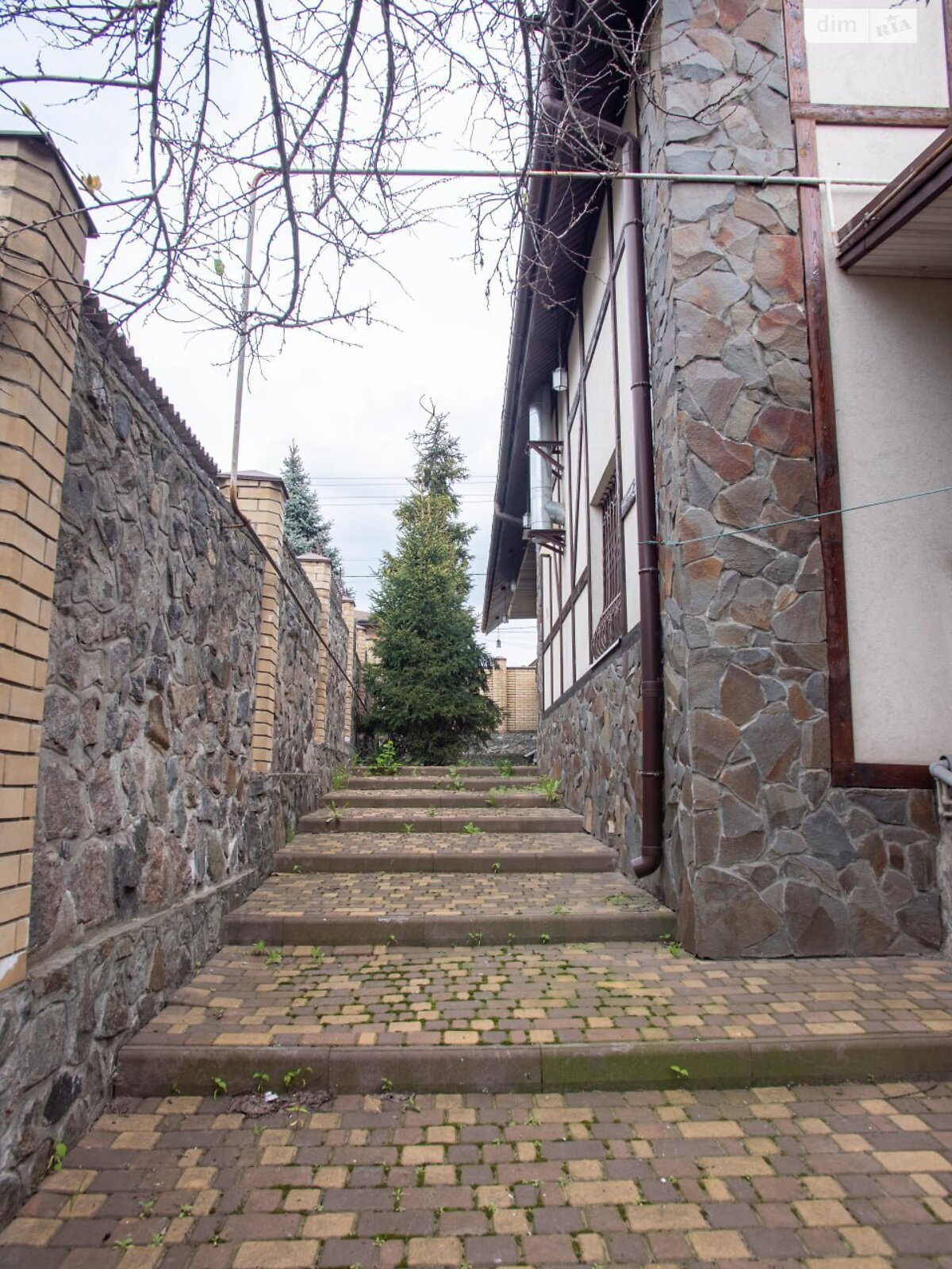 триповерховий будинок з гаражем, 300 кв. м, газобетон. Продаж в Дніпрі, район Воронцова фото 1 триповерховий будинок з гаражем, 300 кв. м, газобетон. Продаж в Дніпрі, район Воронцова фото 1