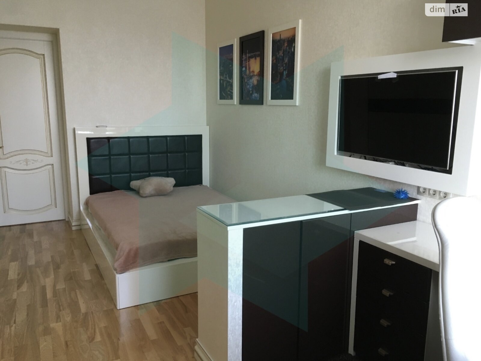 трехэтажный дом с гаражом, 257 кв. м, кирпич. Продажа в Днепре фото 1