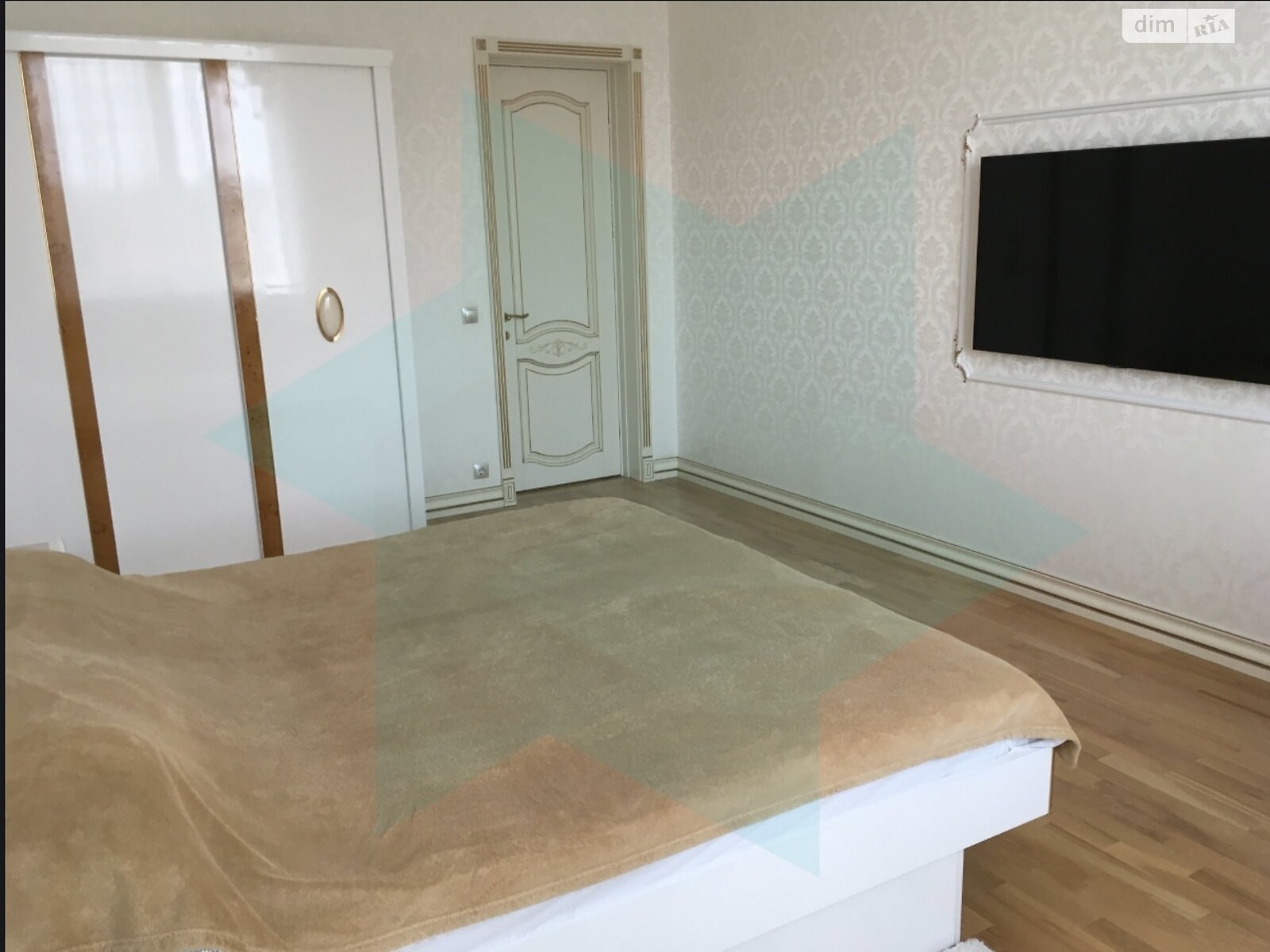 трехэтажный дом с гаражом, 257 кв. м, кирпич. Продажа в Днепре фото 1