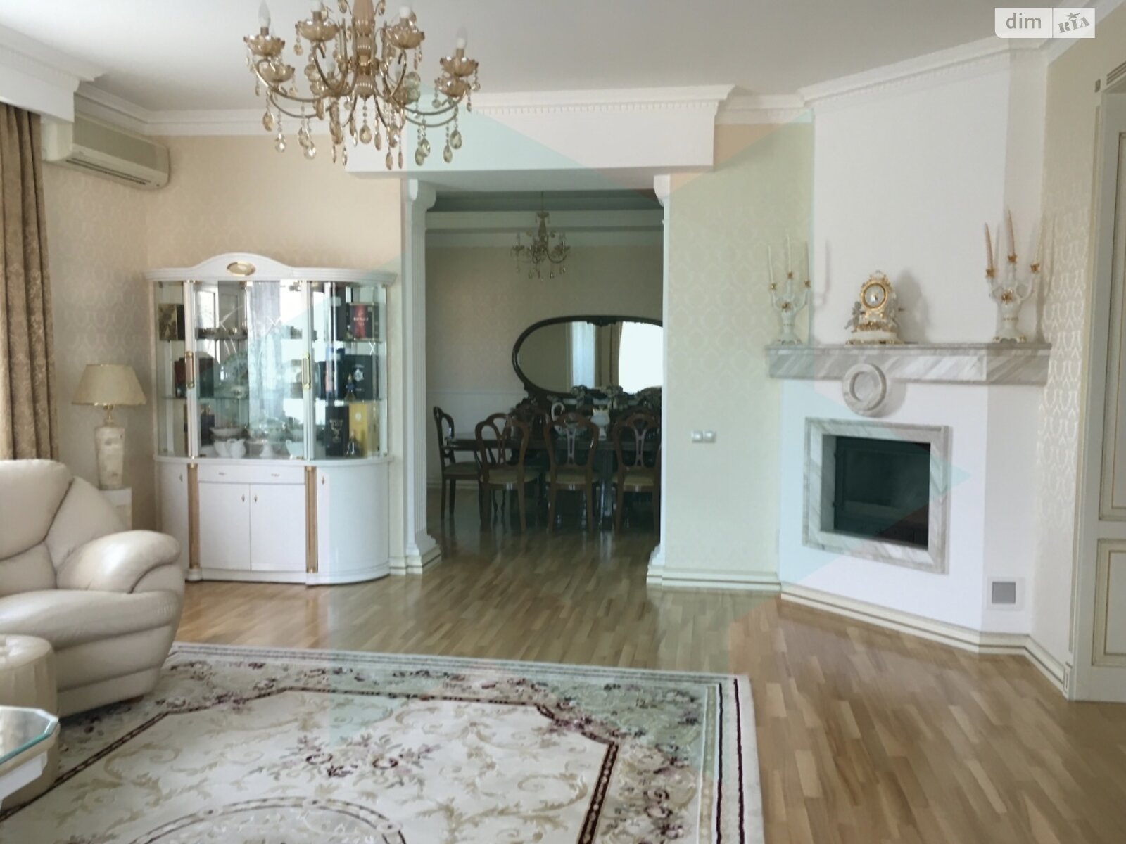 трехэтажный дом с гаражом, 257 кв. м, кирпич. Продажа в Днепре фото 1