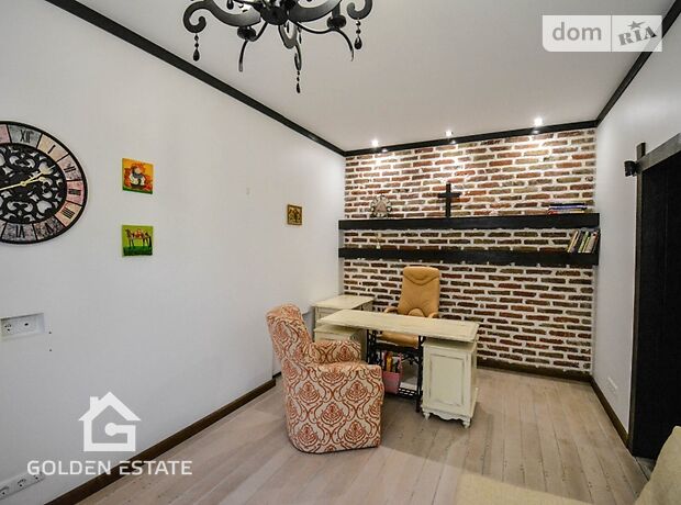двухэтажный дом с камином, 285 кв. м, крупноблочный известняк. Продажа в Золотых ключах (Днепропетровская обл.) фото 1 двухэтажный дом с камином, 285 кв. м, крупноблочный известняк. Продажа в Золотых ключах (Днепропетровская обл.) фото 1