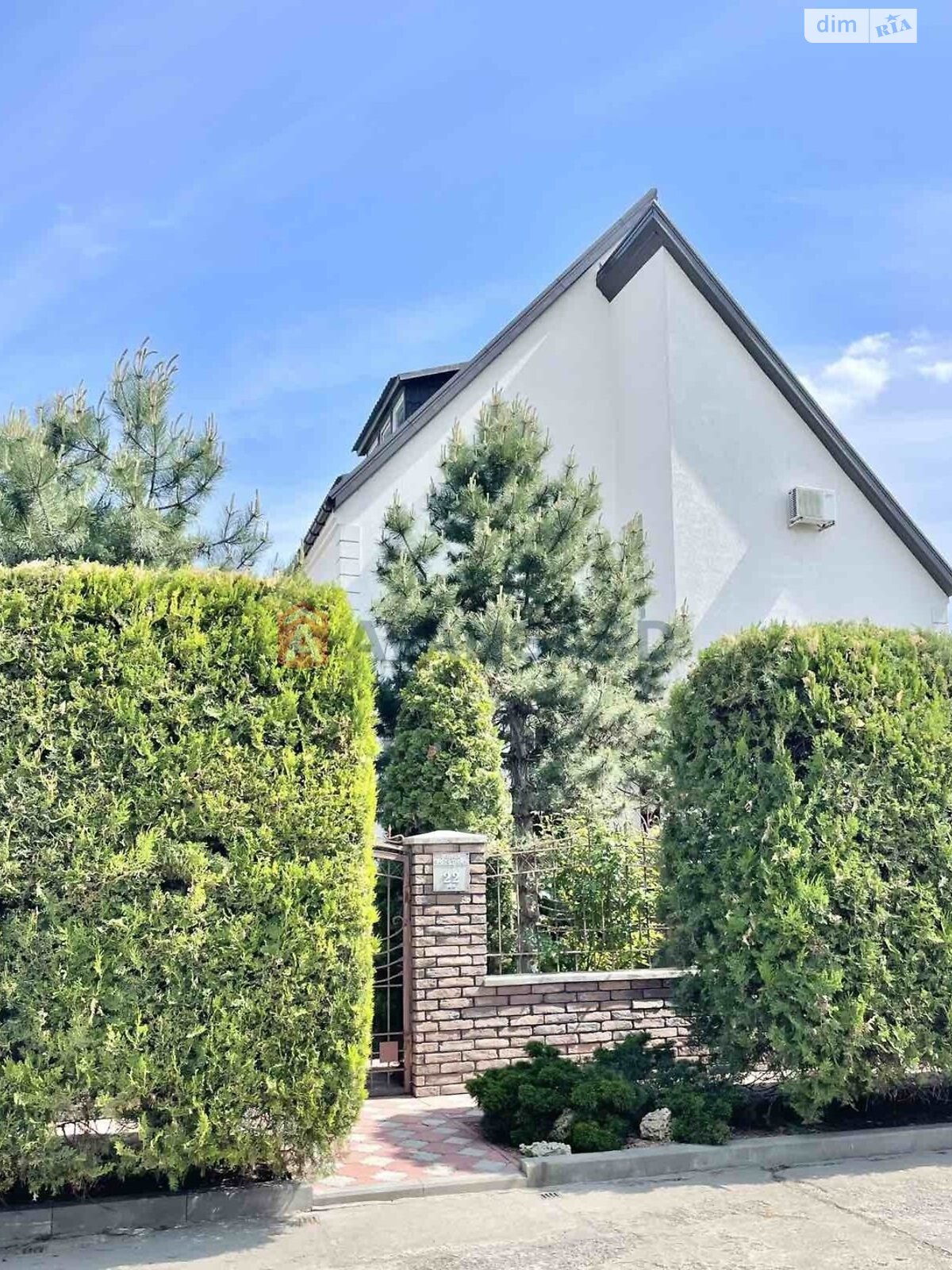 триповерховий будинок, 320 кв. м, кирпич. Продаж у Дніпрі фото 1 триповерховий будинок, 320 кв. м, кирпич. Продаж у Дніпрі фото 1