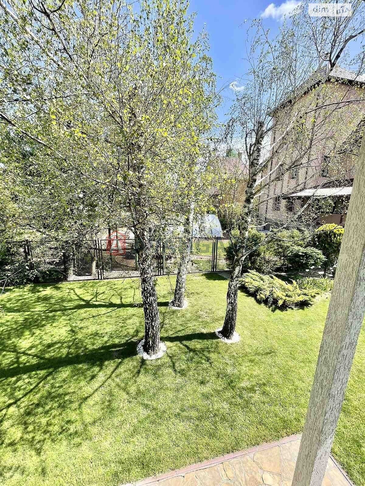 триповерховий будинок, 320 кв. м, кирпич. Продаж у Дніпрі фото 1 триповерховий будинок, 320 кв. м, кирпич. Продаж у Дніпрі фото 1
