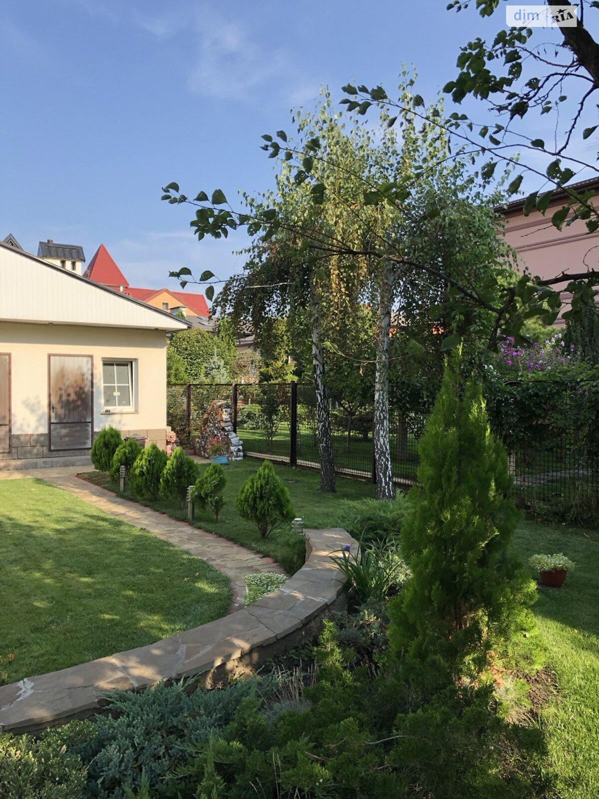 двухэтажный дом с ремонтом, 320 кв. м, кирпич. Продажа в Слобожанском фото 1 двухэтажный дом с ремонтом, 320 кв. м, кирпич. Продажа в Слобожанском фото 1