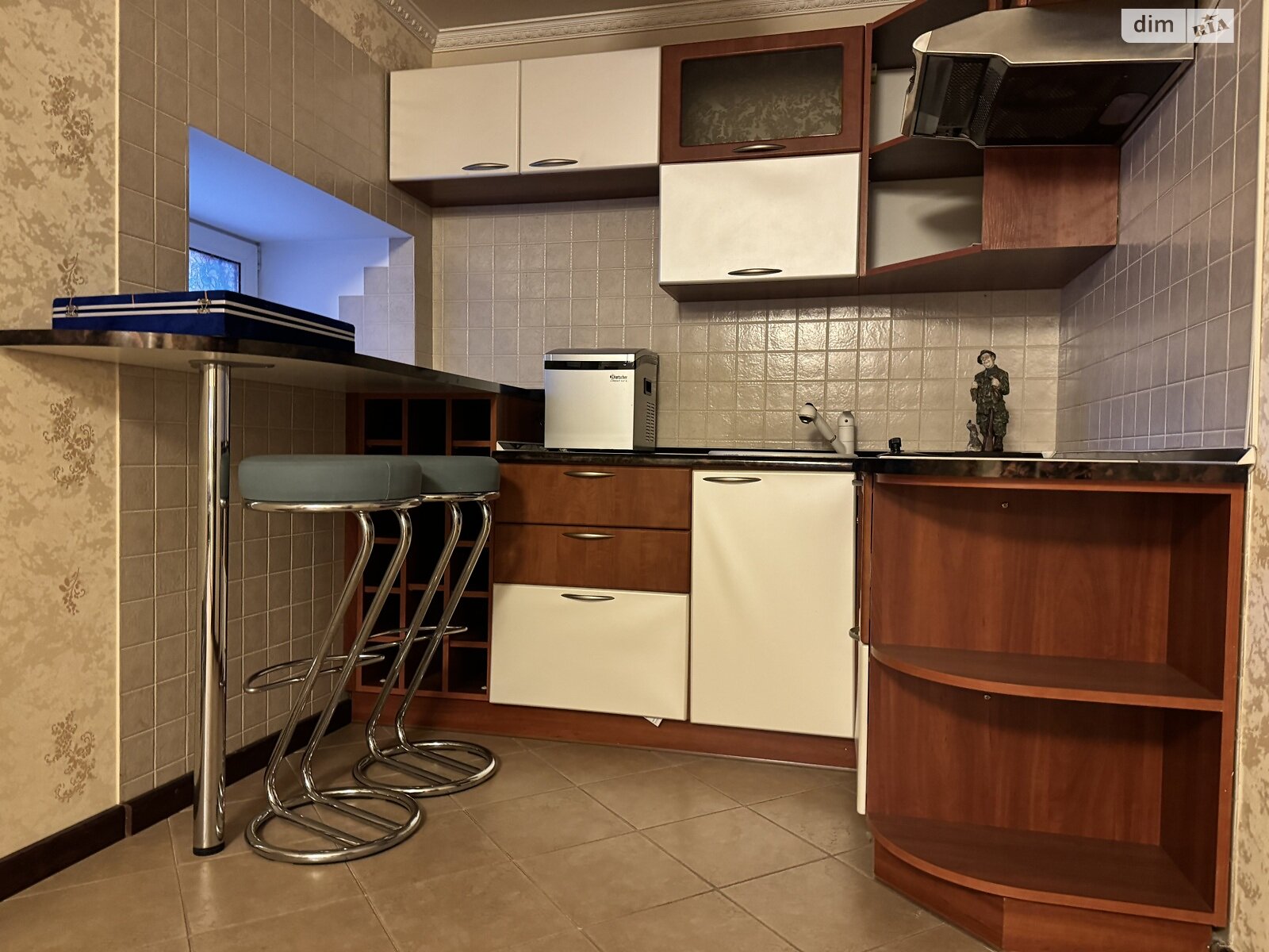 двухэтажный дом с ремонтом, 320 кв. м, кирпич. Продажа в Слобожанском фото 1 двухэтажный дом с ремонтом, 320 кв. м, кирпич. Продажа в Слобожанском фото 1