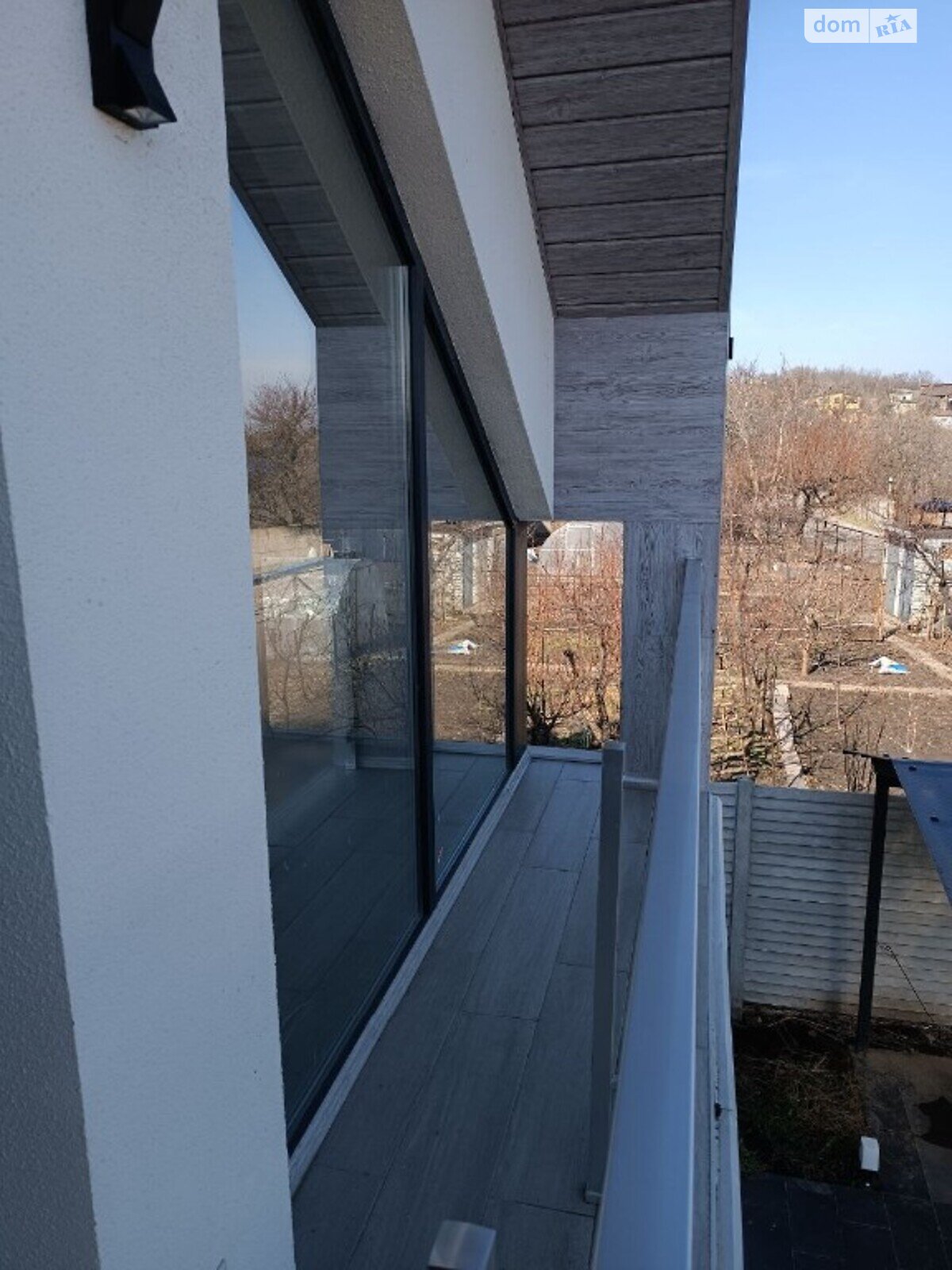 двухэтажный дом с балконом, 120 кв. м, кирпич. Продажа в Днепровом фото 1