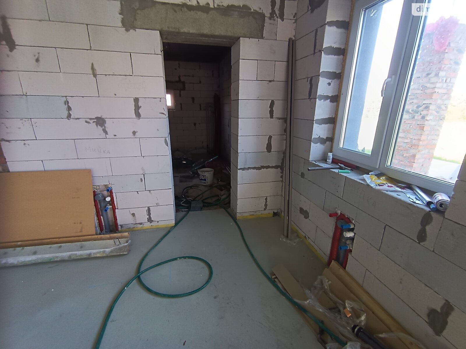 двухэтажный дом с гаражом, 240 кв. м, газобетон. Продажа в Добрянах фото 1 двухэтажный дом с гаражом, 240 кв. м, газобетон. Продажа в Добрянах фото 1