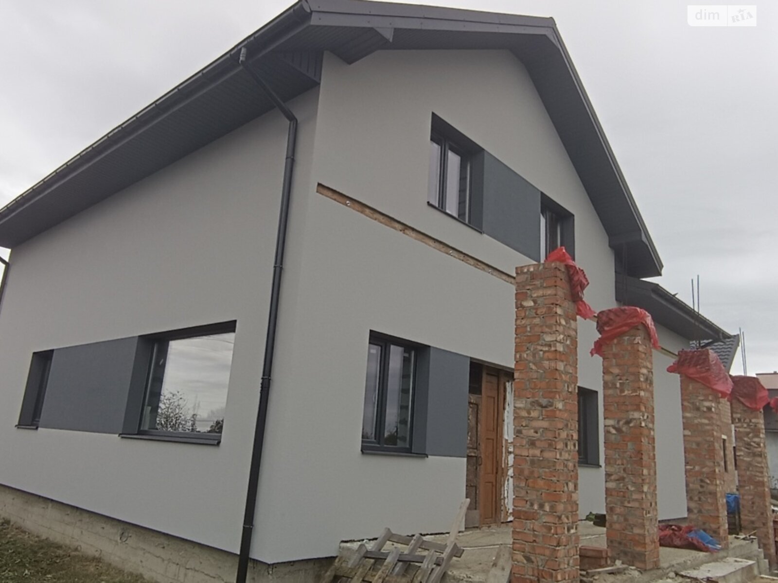 двухэтажный дом с гаражом, 240 кв. м, газобетон. Продажа в Добрянах фото 1 двухэтажный дом с гаражом, 240 кв. м, газобетон. Продажа в Добрянах фото 1