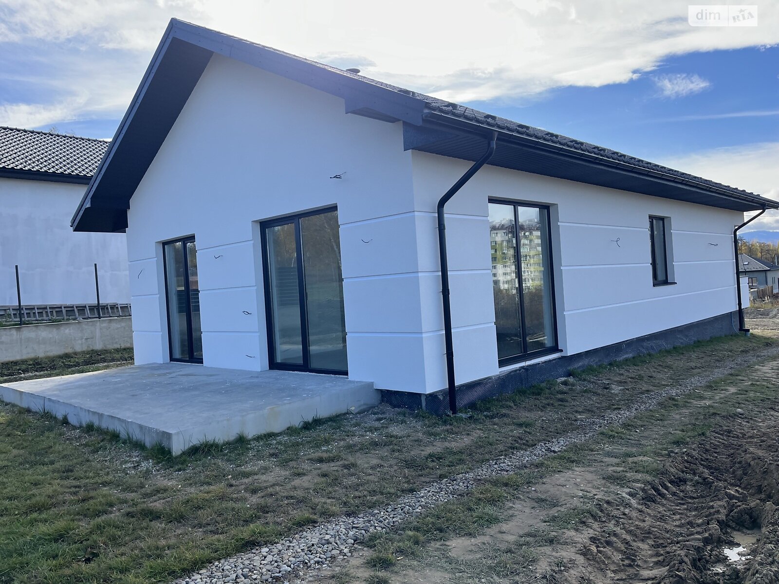 одноэтажный дом с гаражом, 160 кв. м, газобетон. Продажа в Долине район Долина фото 1 одноэтажный дом с гаражом, 160 кв. м, газобетон. Продажа в Долине район Долина фото 1