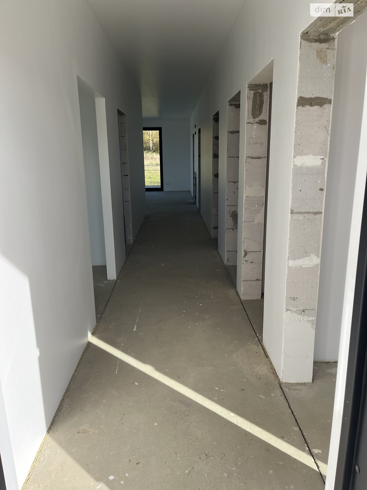 одноэтажный дом с гаражом, 160 кв. м, газобетон. Продажа в Долине район Долина фото 1 одноэтажный дом с гаражом, 160 кв. м, газобетон. Продажа в Долине район Долина фото 1