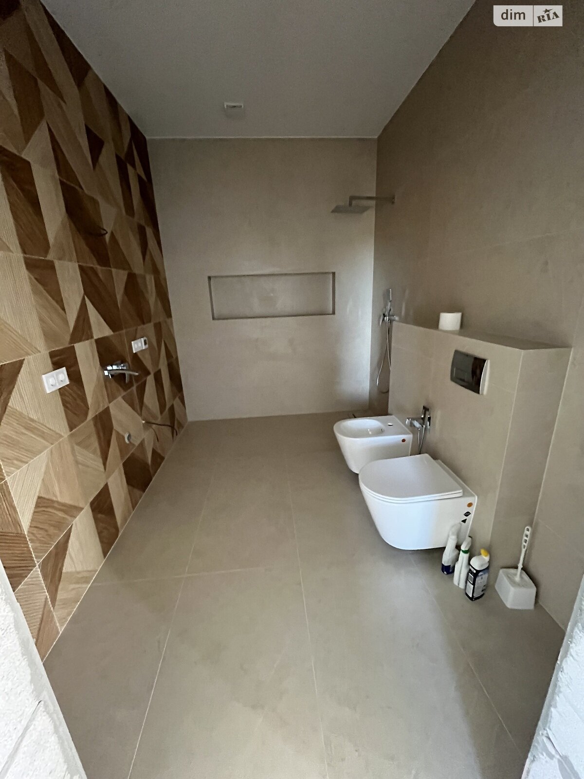 одноэтажный дом с гаражом, 160 кв. м, газобетон. Продажа в Долине район Долина фото 1 одноэтажный дом с гаражом, 160 кв. м, газобетон. Продажа в Долине район Долина фото 1