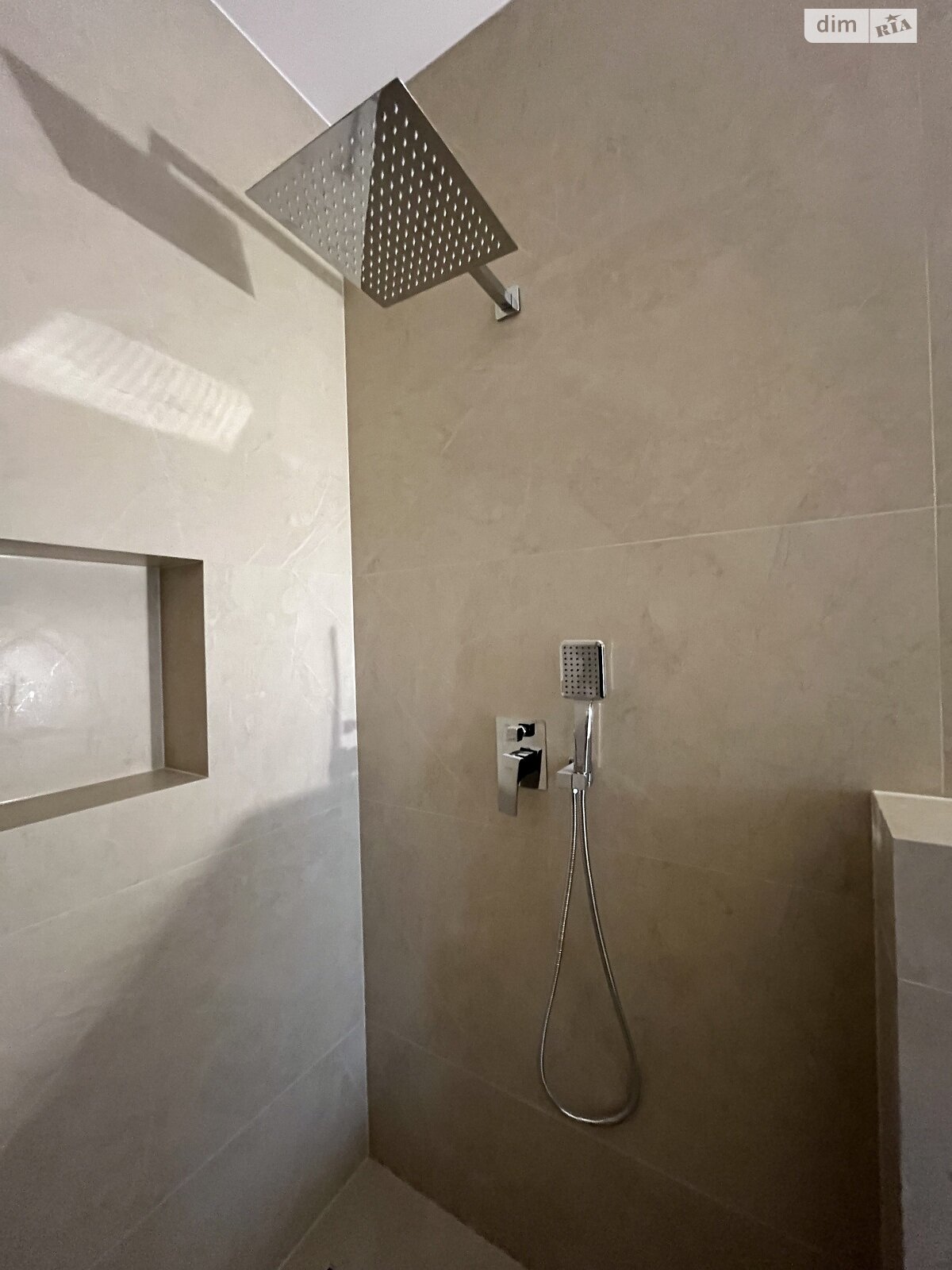 одноэтажный дом с гаражом, 160 кв. м, газобетон. Продажа в Долине фото 1 одноэтажный дом с гаражом, 160 кв. м, газобетон. Продажа в Долине фото 1
