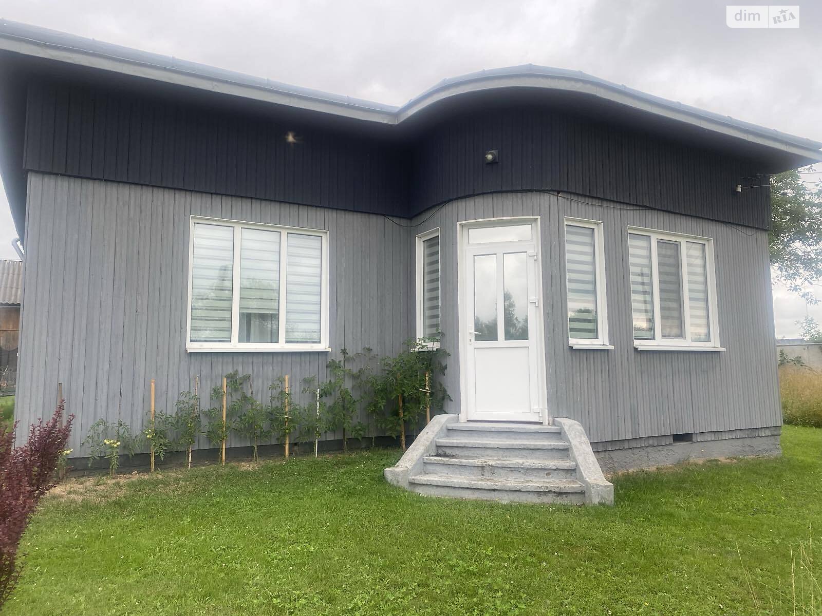 одноэтажный дом, 101 кв. м, дерево и кирпич. Продажа в Долине фото 1