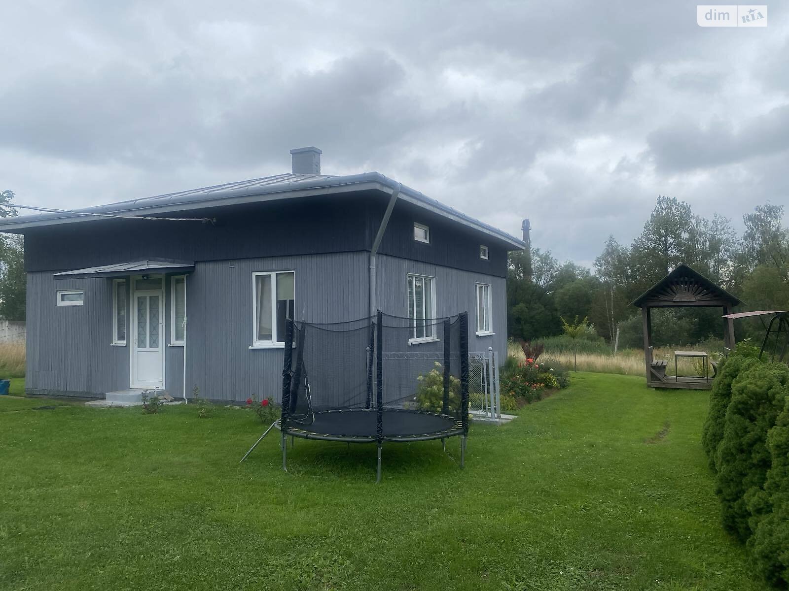 одноэтажный дом, 101 кв. м, дерево и кирпич. Продажа в Долине фото 1