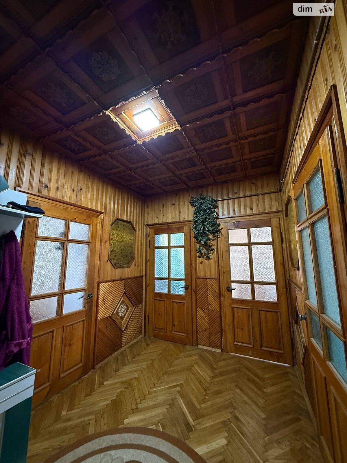 двухэтажный дом с гаражом, 319 кв. м, кирпич. Продажа в Долине фото 1 двухэтажный дом с гаражом, 319 кв. м, кирпич. Продажа в Долине фото 1