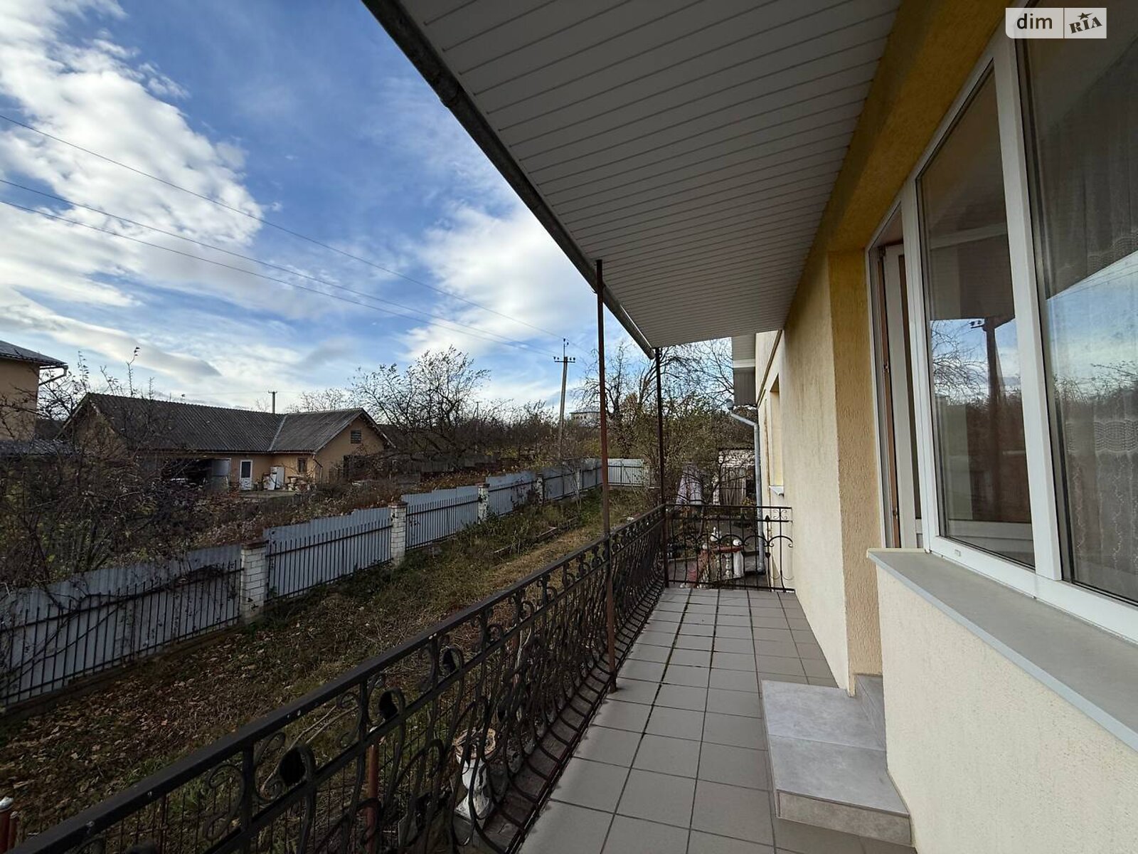 двухэтажный дом с гаражом, 319 кв. м, кирпич. Продажа в Долине фото 1 двухэтажный дом с гаражом, 319 кв. м, кирпич. Продажа в Долине фото 1