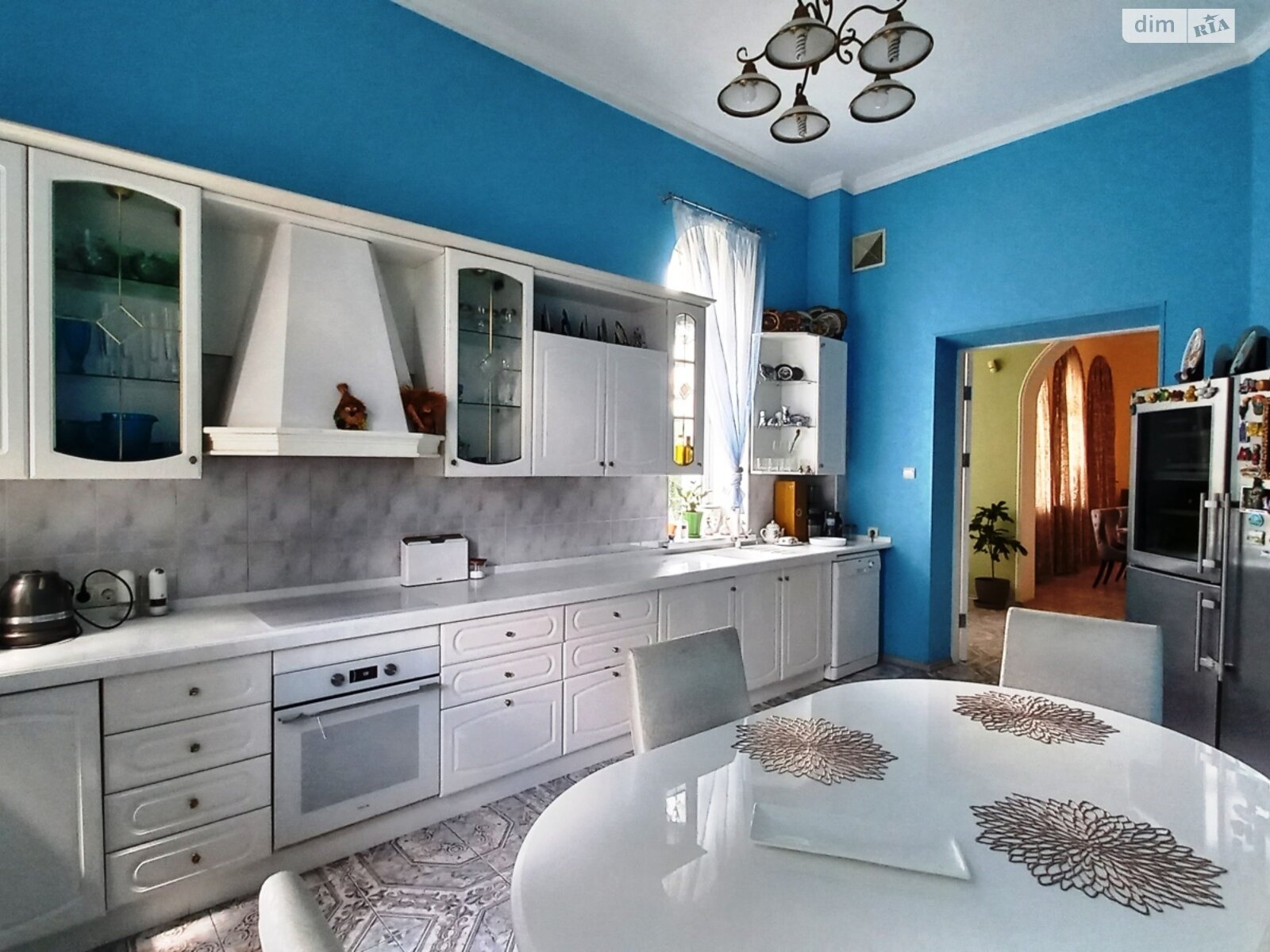 трехэтажный дом с гаражом, 525.9 кв. м, кирпич. Продажа в Доследном фото 1 трехэтажный дом с гаражом, 525.9 кв. м, кирпич. Продажа в Доследном фото 1