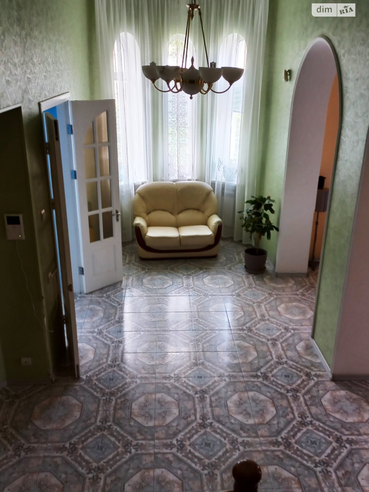 трехэтажный дом с гаражом, 525.9 кв. м, кирпич. Продажа в Доследном фото 1 трехэтажный дом с гаражом, 525.9 кв. м, кирпич. Продажа в Доследном фото 1