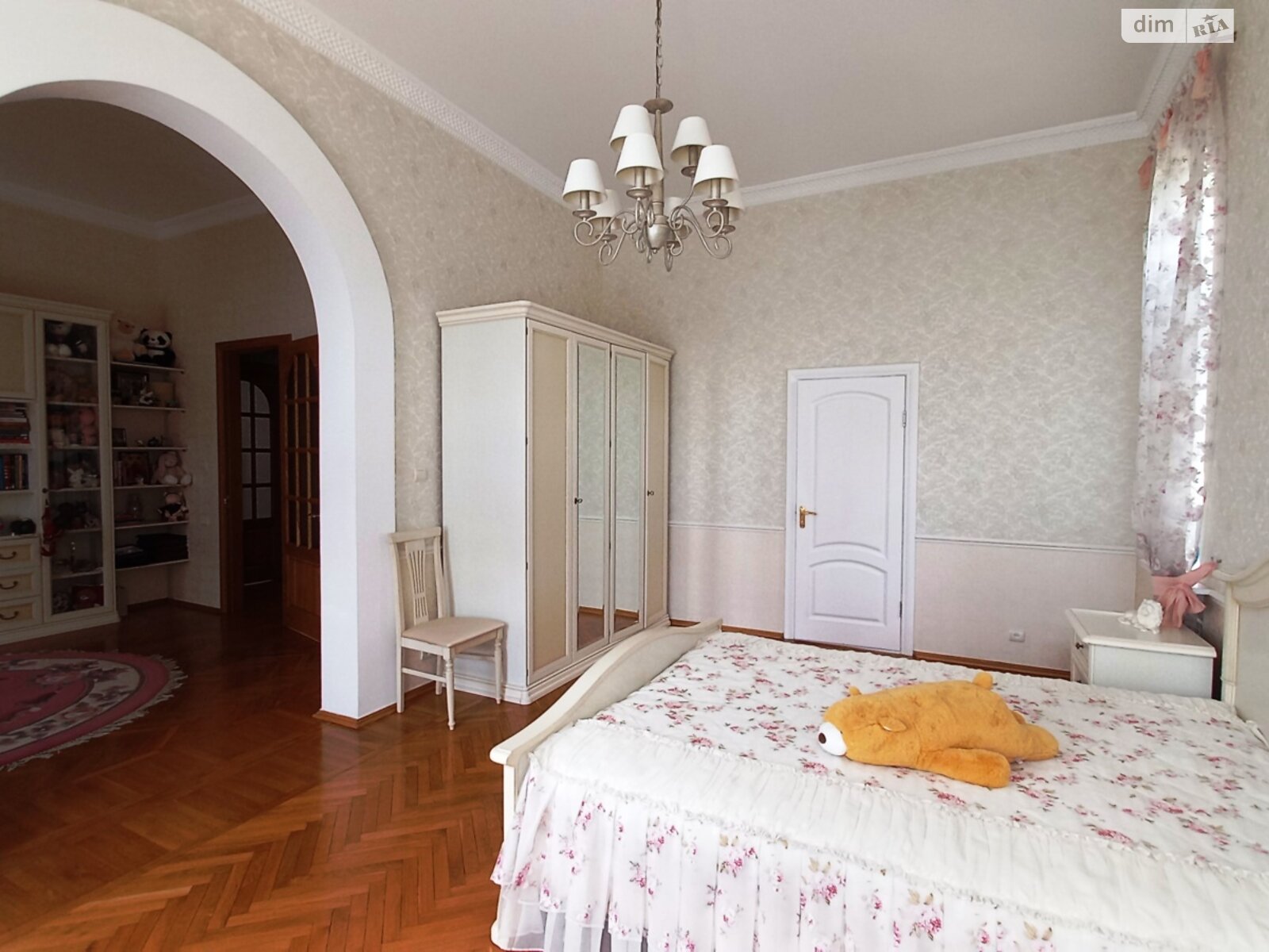 трехэтажный дом с гаражом, 525.9 кв. м, кирпич. Продажа в Доследном фото 1 трехэтажный дом с гаражом, 525.9 кв. м, кирпич. Продажа в Доследном фото 1