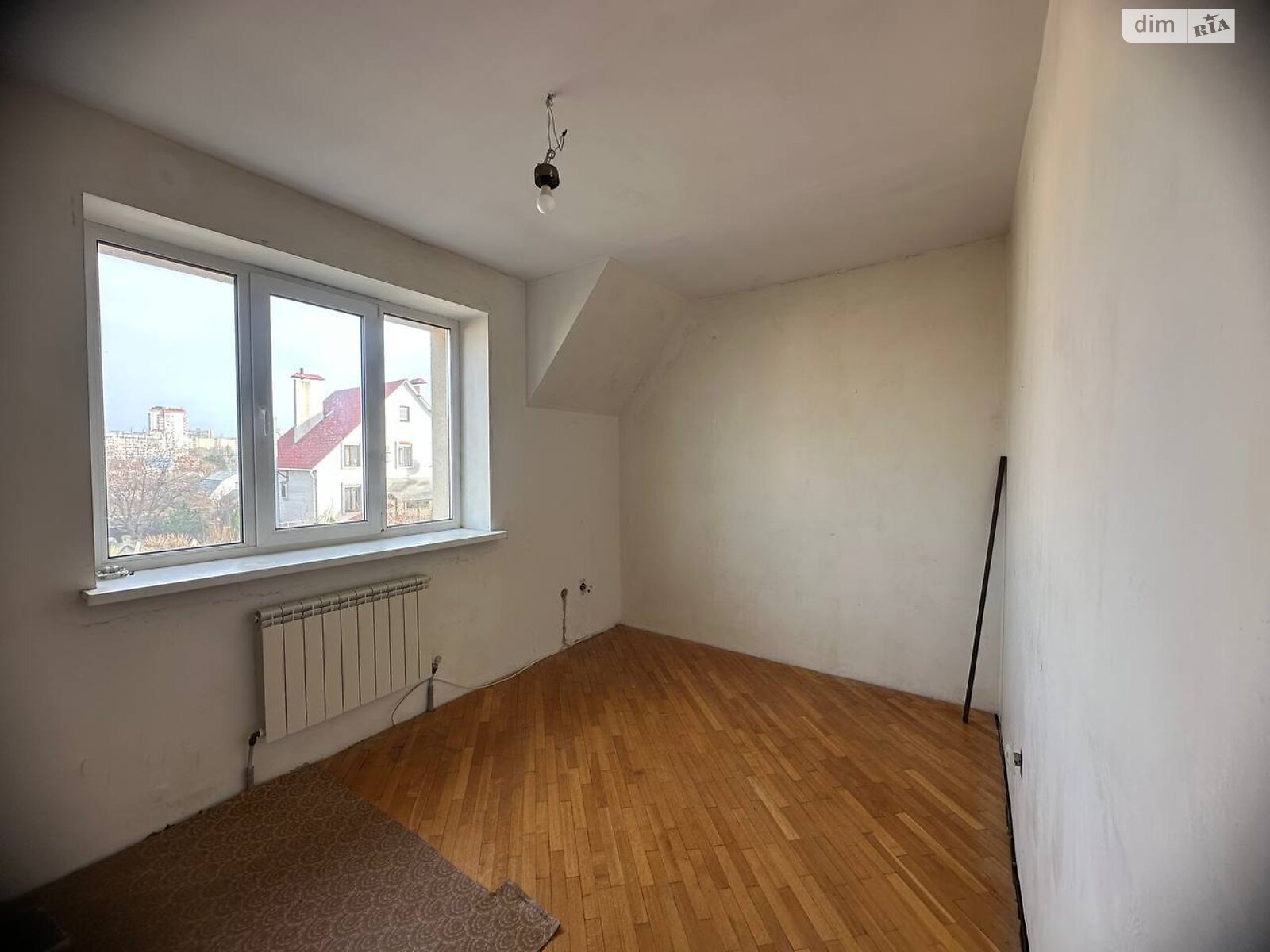 двухэтажный дом с гаражом, 246 кв. м, кирпич. Продажа в Доследном фото 1